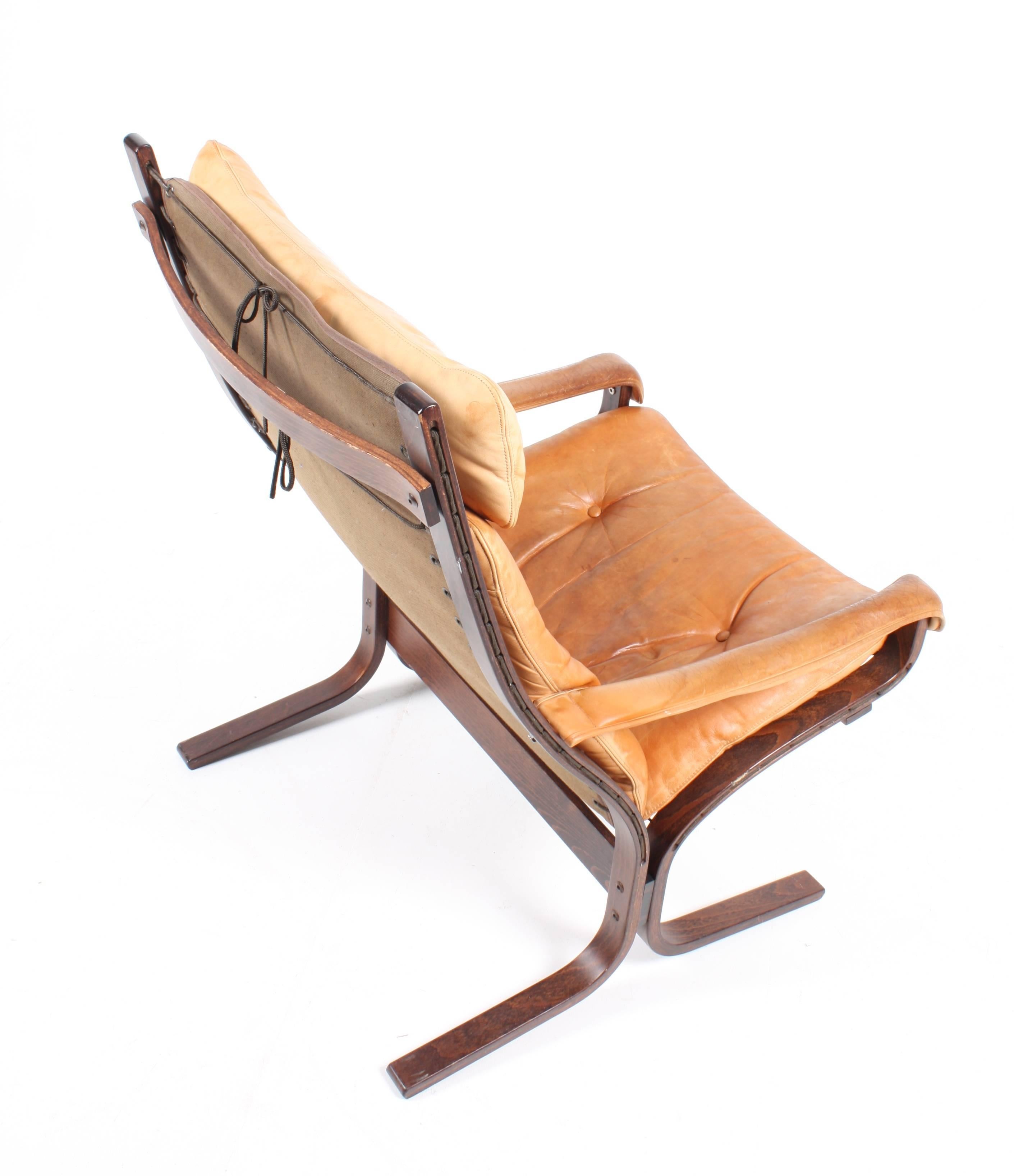 Siesta Lounge Chair in Patinated Leather 1