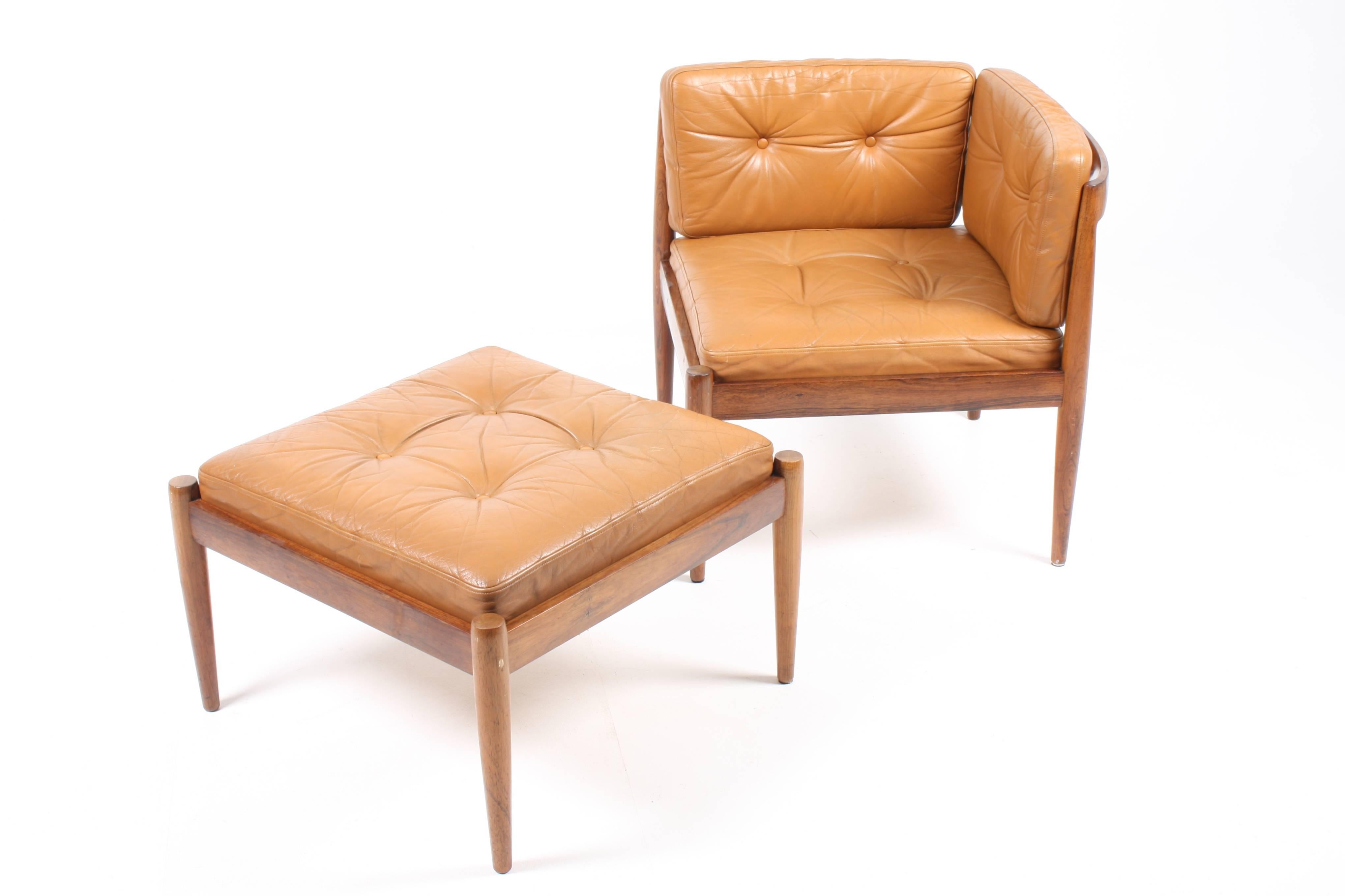 Rosewood Pair of Lounge Chairs with Ottoman