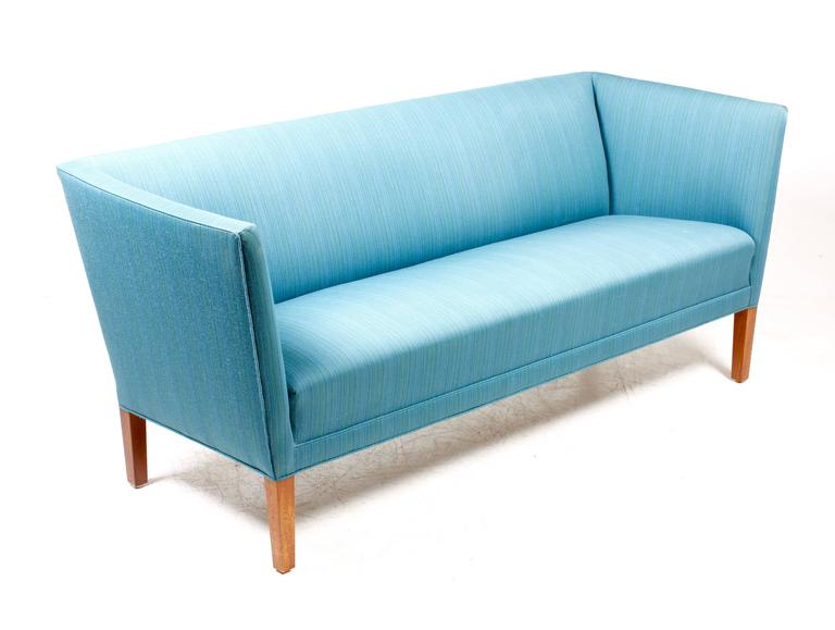 Clic Sofa By Grete Jalk For At 1stdibs Clic Jh180 In Original Fabric Designed By Grete Jalk Made Johannes Hansen Cabinet Makers