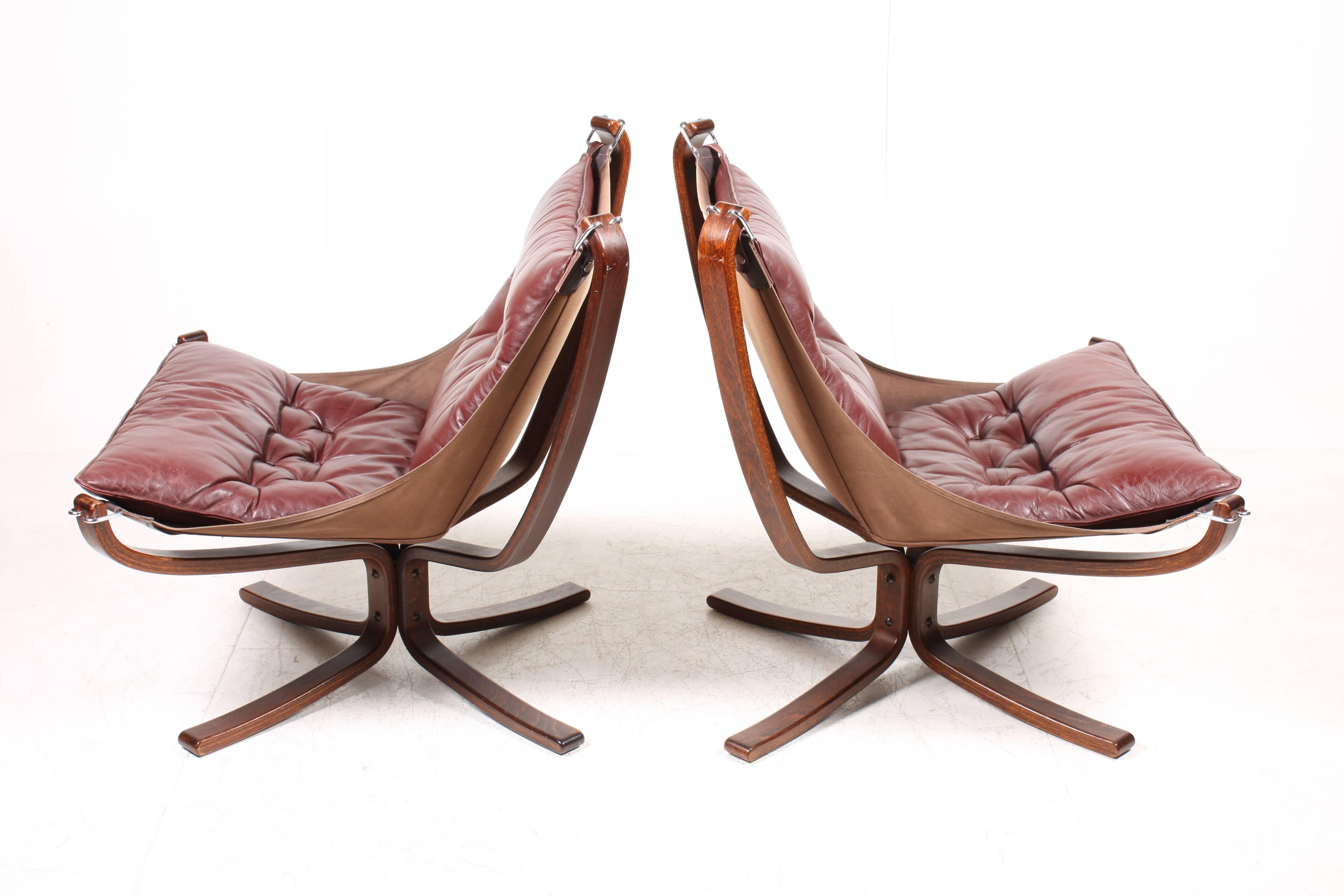 Late 20th Century Pair of Original Falcon Chairs