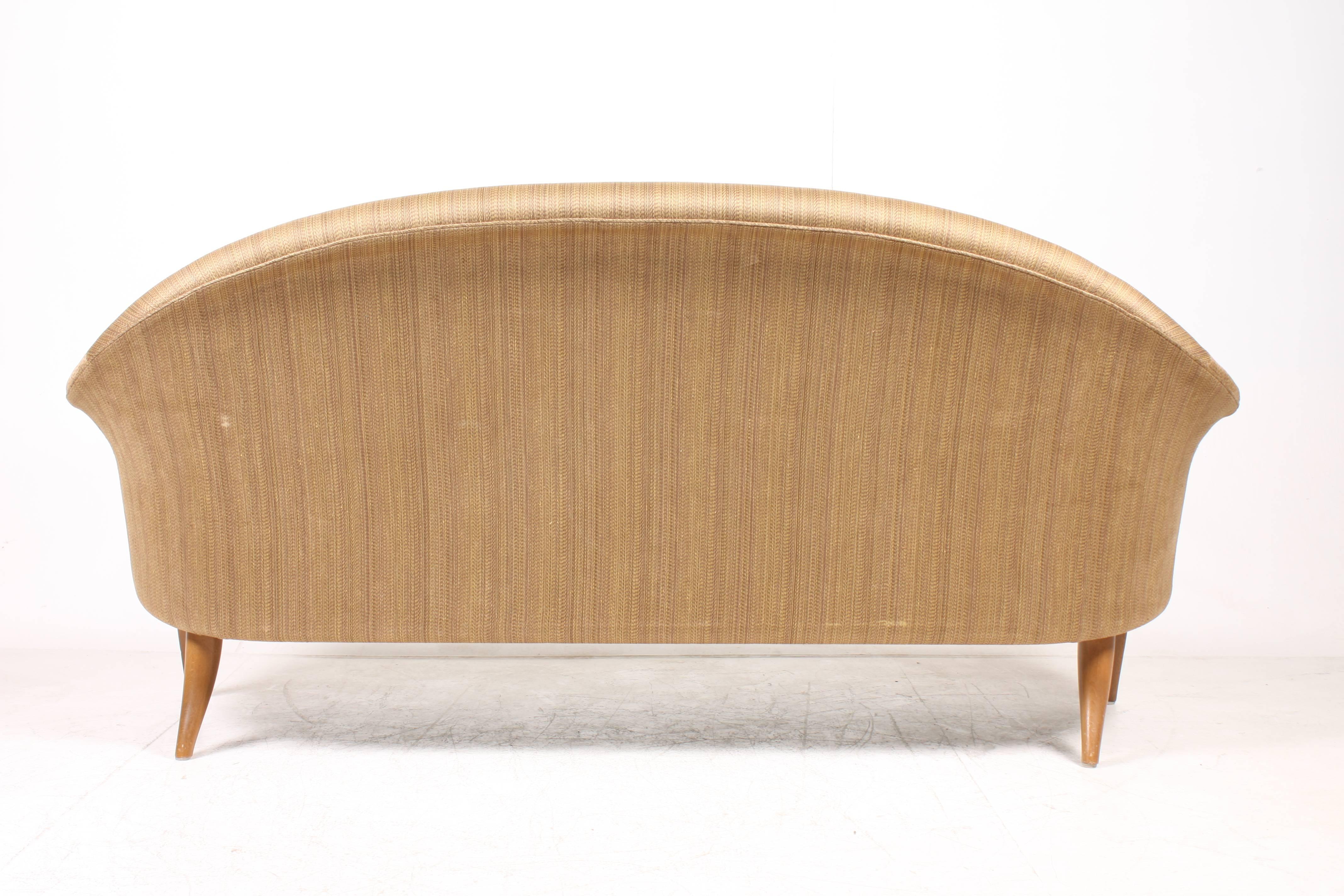 Mid-20th Century Original Parardiset Sofa 
