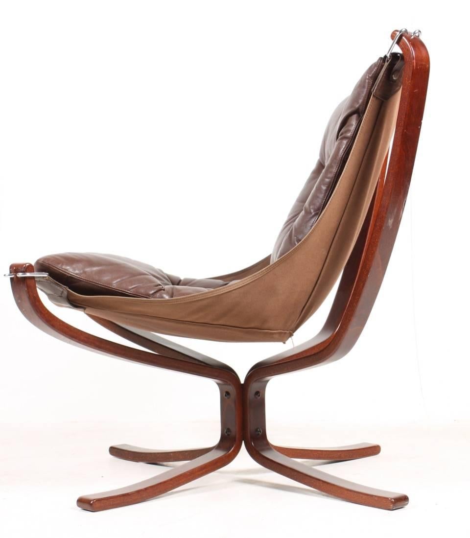 Scandinavian Modern Original Falcon Chair by Sigurd Resell