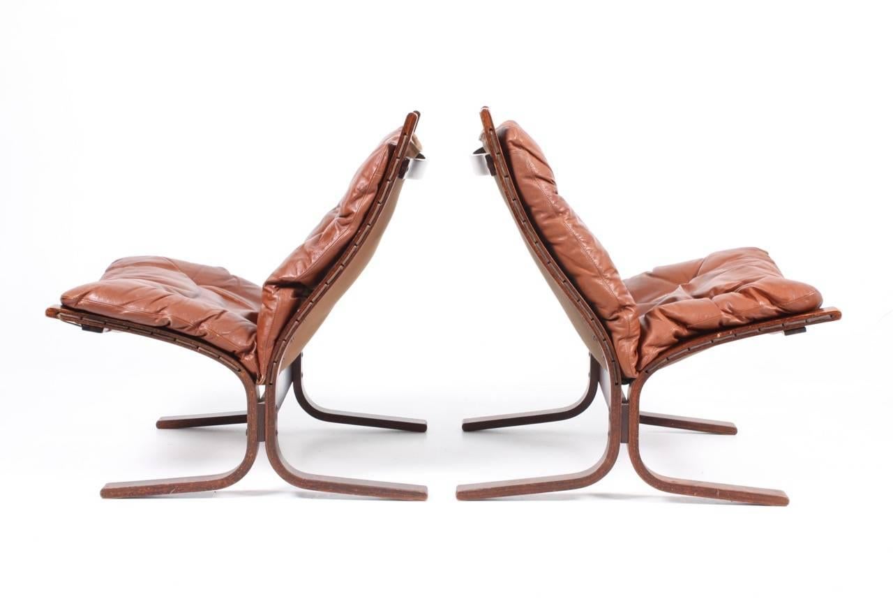 Scandinavian Modern Pristine Pair of Lounge Chairs by Ingmar Relling