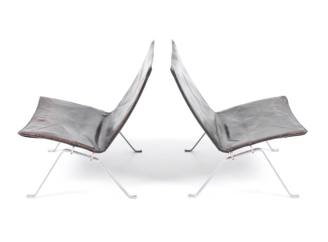 Scandinavian Modern Pair of PK 22 Lounge Chairs in Patinated Leather