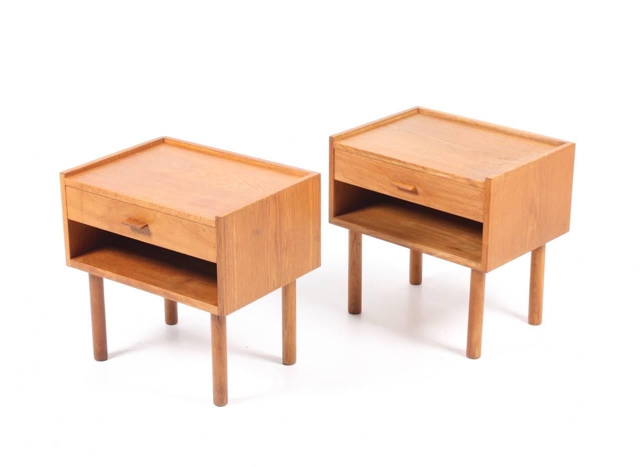 Scandinavian Modern Pair of Nightstands by Wegner