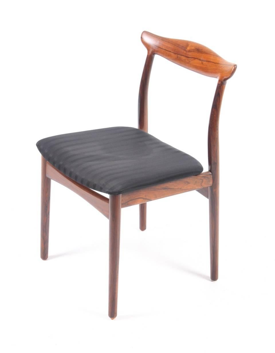 Scandinavian Modern Set of Eight Elegant Dining Chairs in Rosewood by Erik Wørts