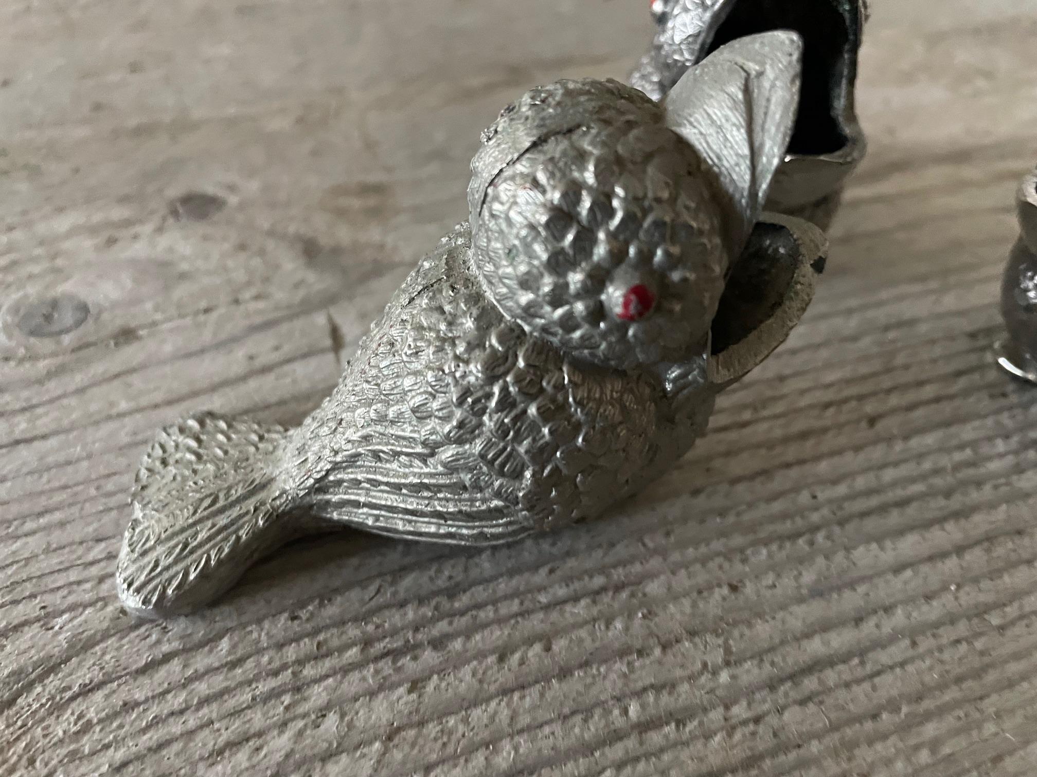 Art Nouveau Set of 3 bird ashtrays For Sale