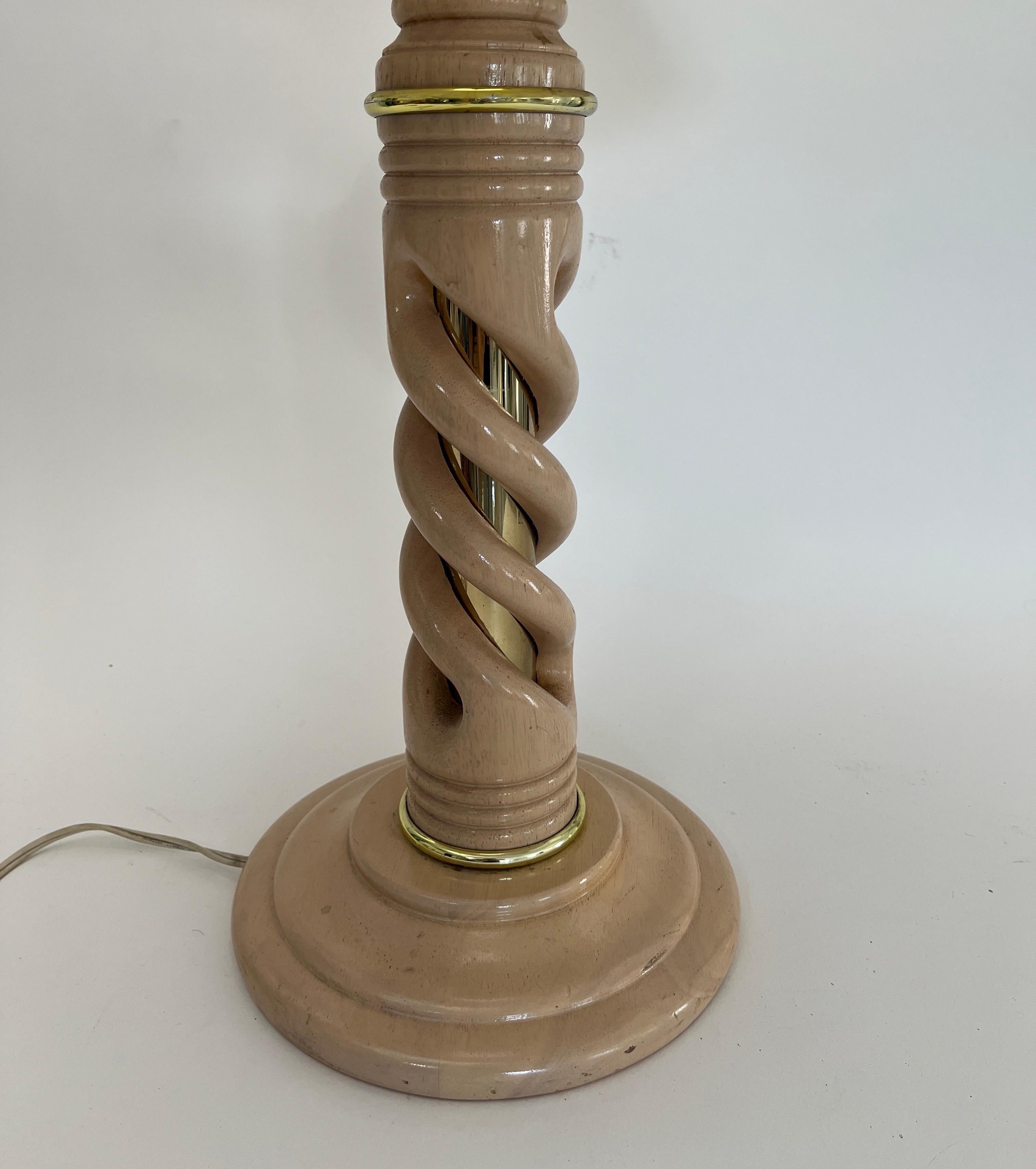 Lámpara de sobremesa de madera de abedul trenzada con detalles dorados Art Decó Revival Vintage en venta 3