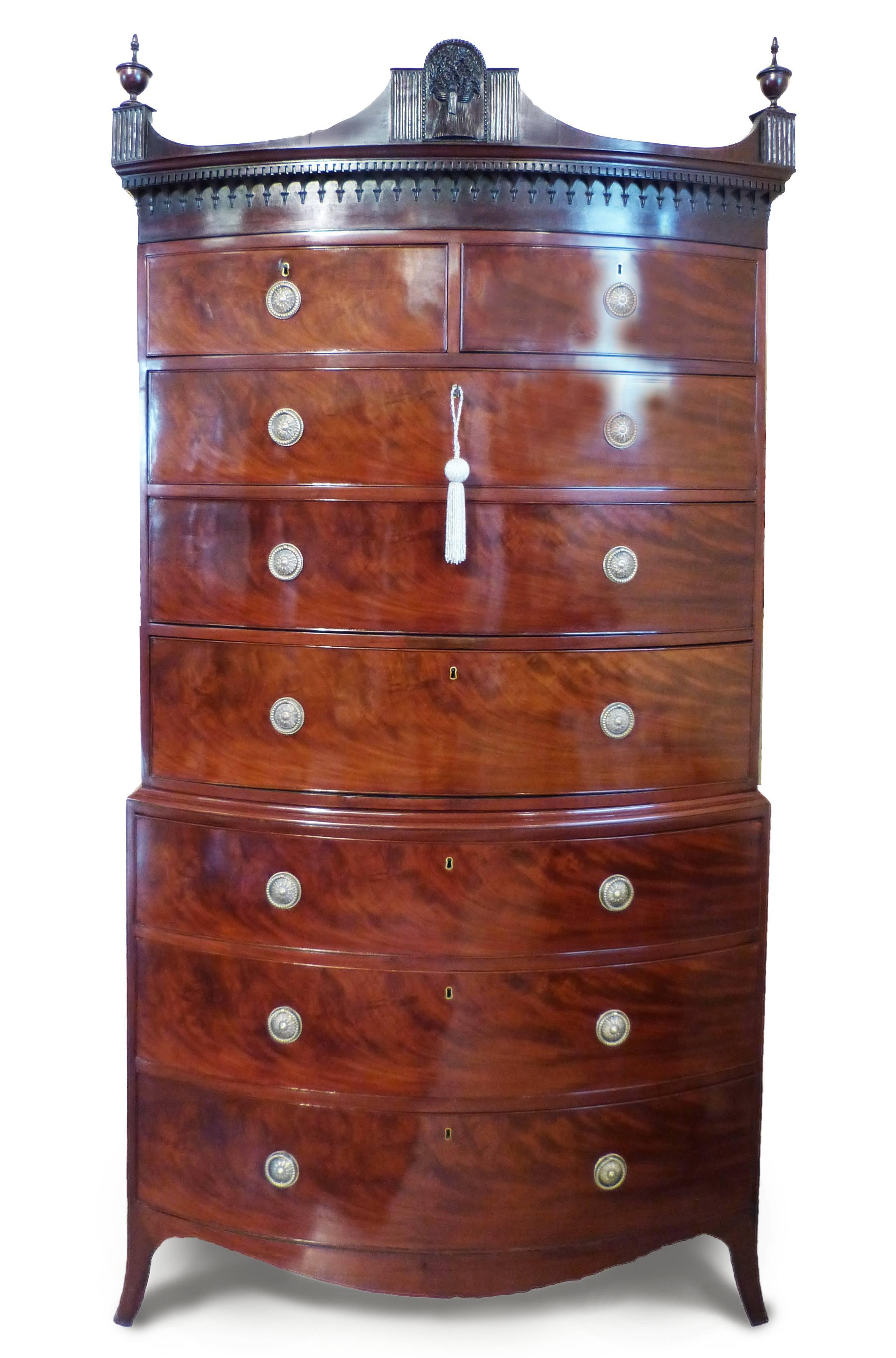 Chest on Chest of Drawers 18th Century Bow-front Mahogany 2
