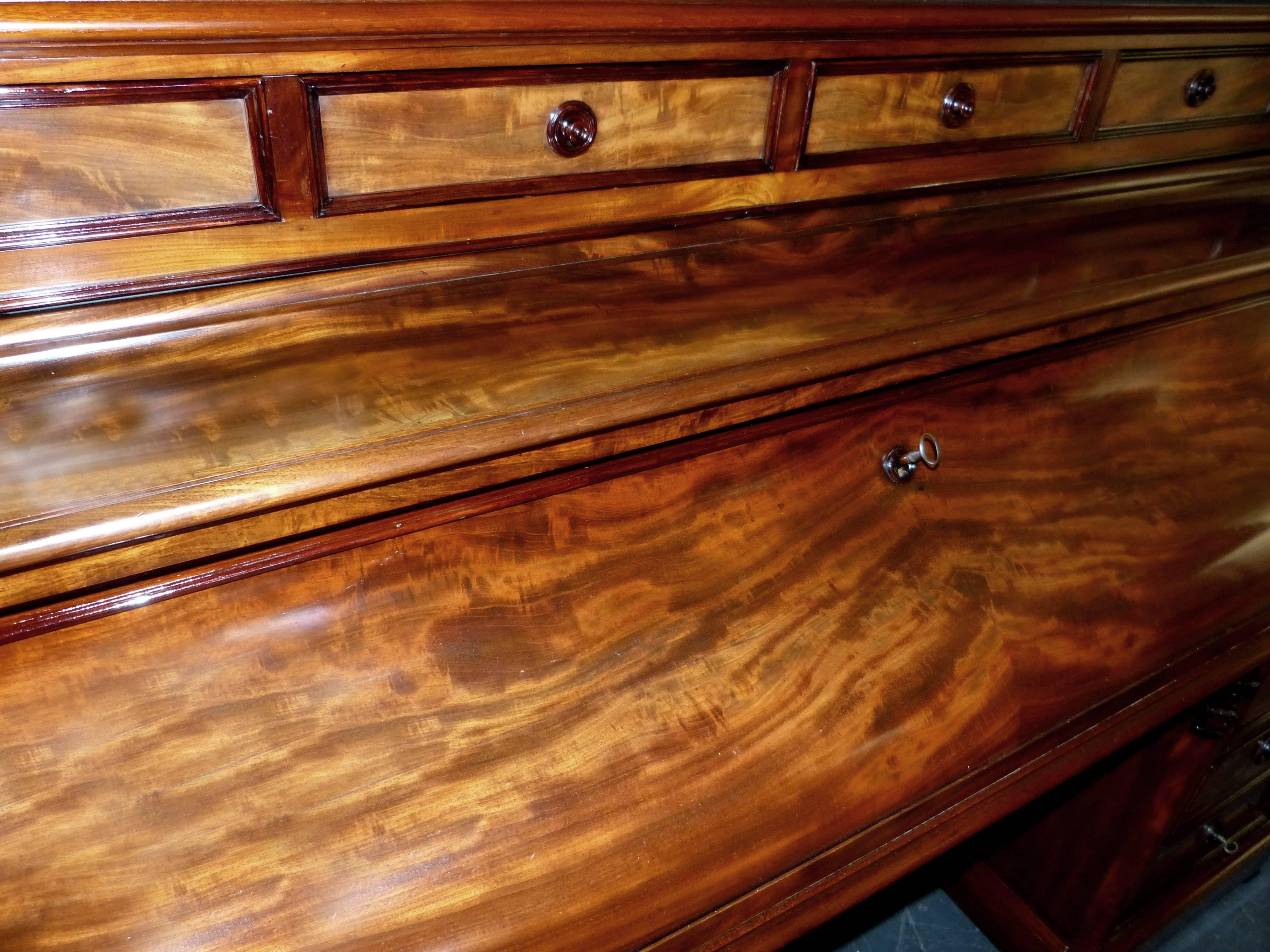  19th Century French Bureau Double Action Piano Top 4 Sided In Excellent Condition For Sale In Santander, ES
