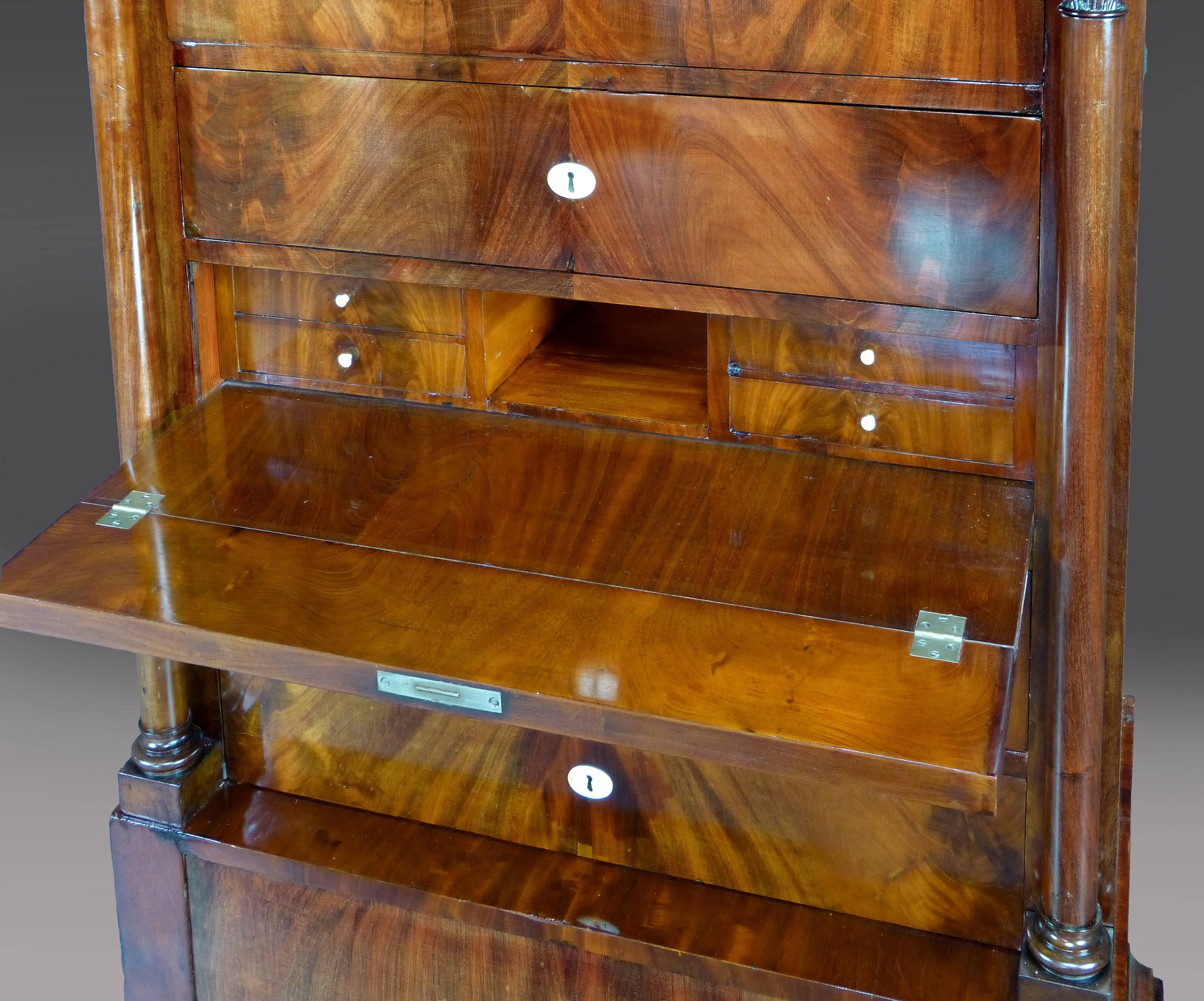 19th Century Biedermeier Tall Commode Chest of Drawers with Secretaire In Excellent Condition In Santander, ES