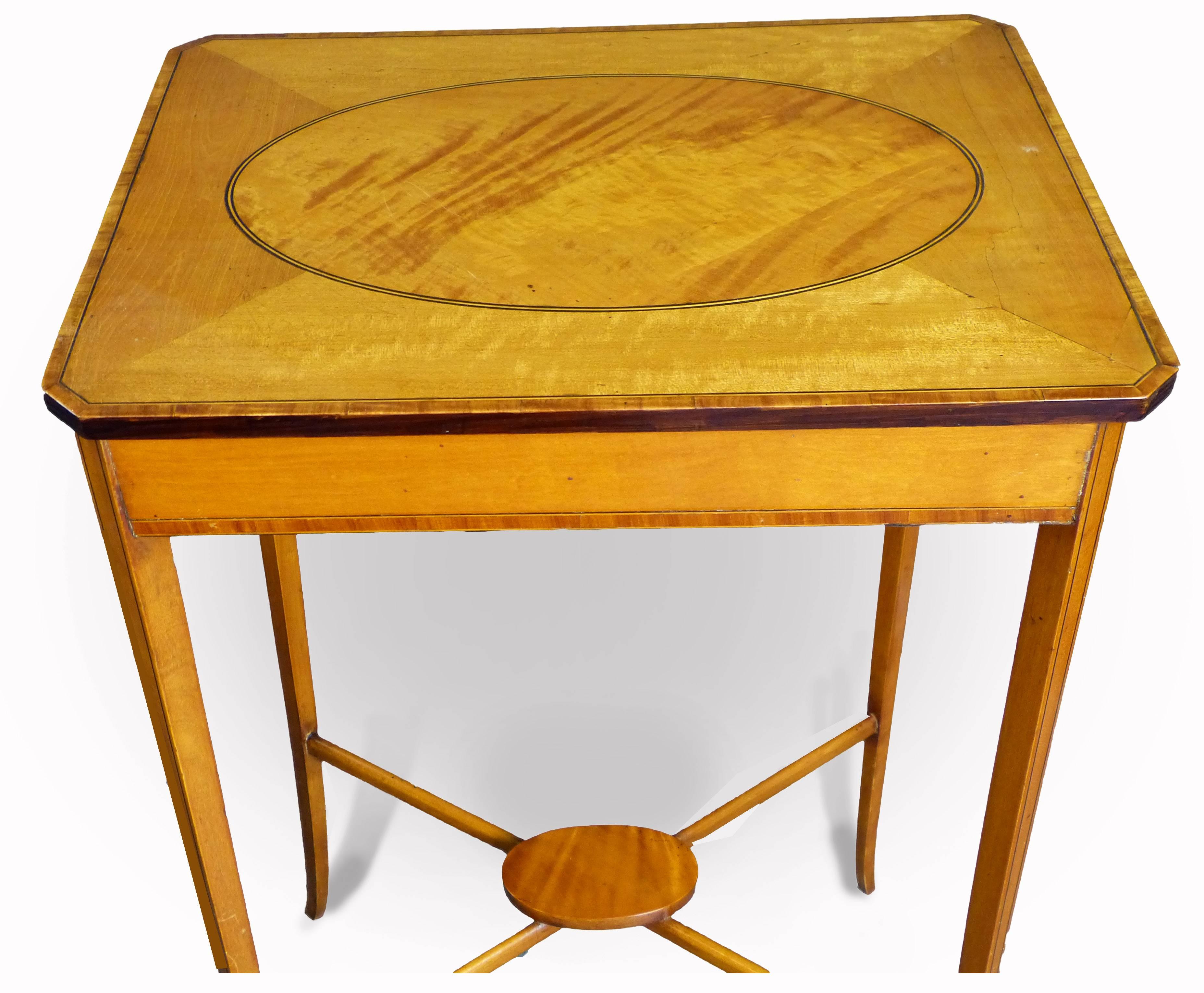 19th Century Petite Biedermeier Side Table 2