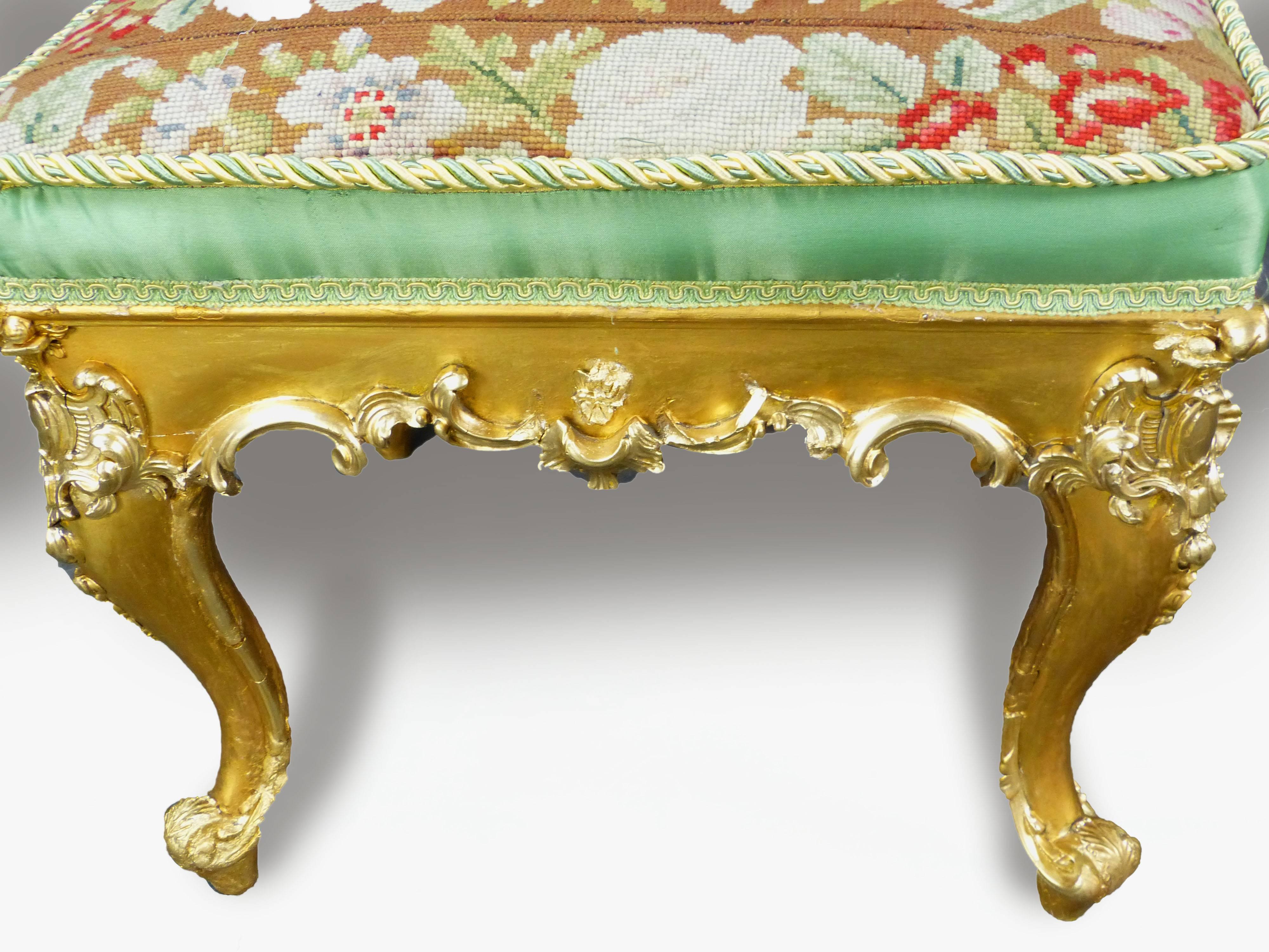 Late 19th Century Louis XV Style Giltwood and Petit Point Stool In Excellent Condition In Santander, ES