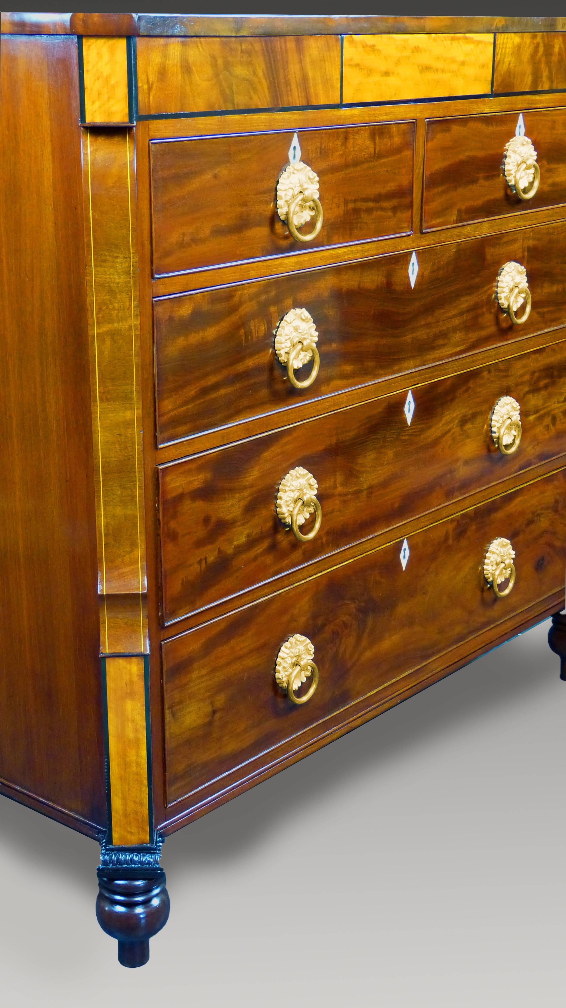 William IV Mid 19th Century Fine Chest of Drawers Commode