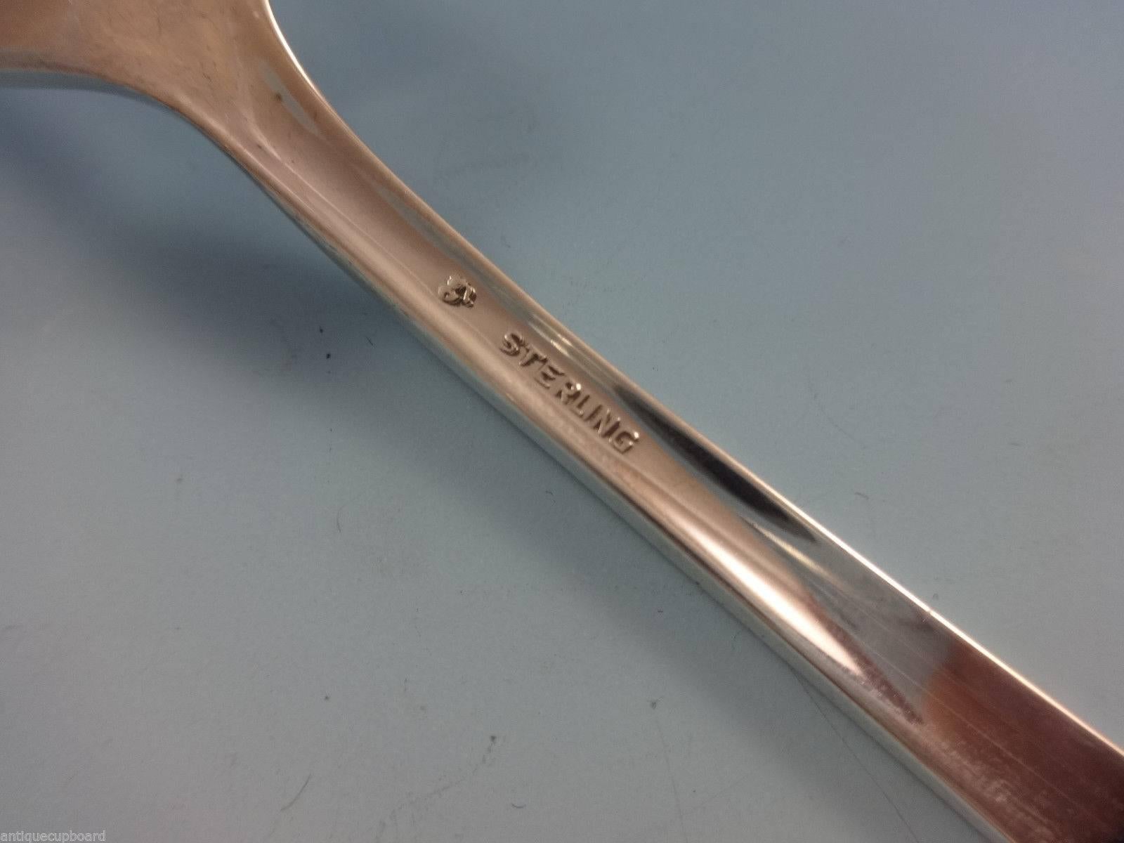 Milieu du XXe siècle Ensemble de couverts en argent sterling 36 pièces Windemere par International, taille dîner en vente
