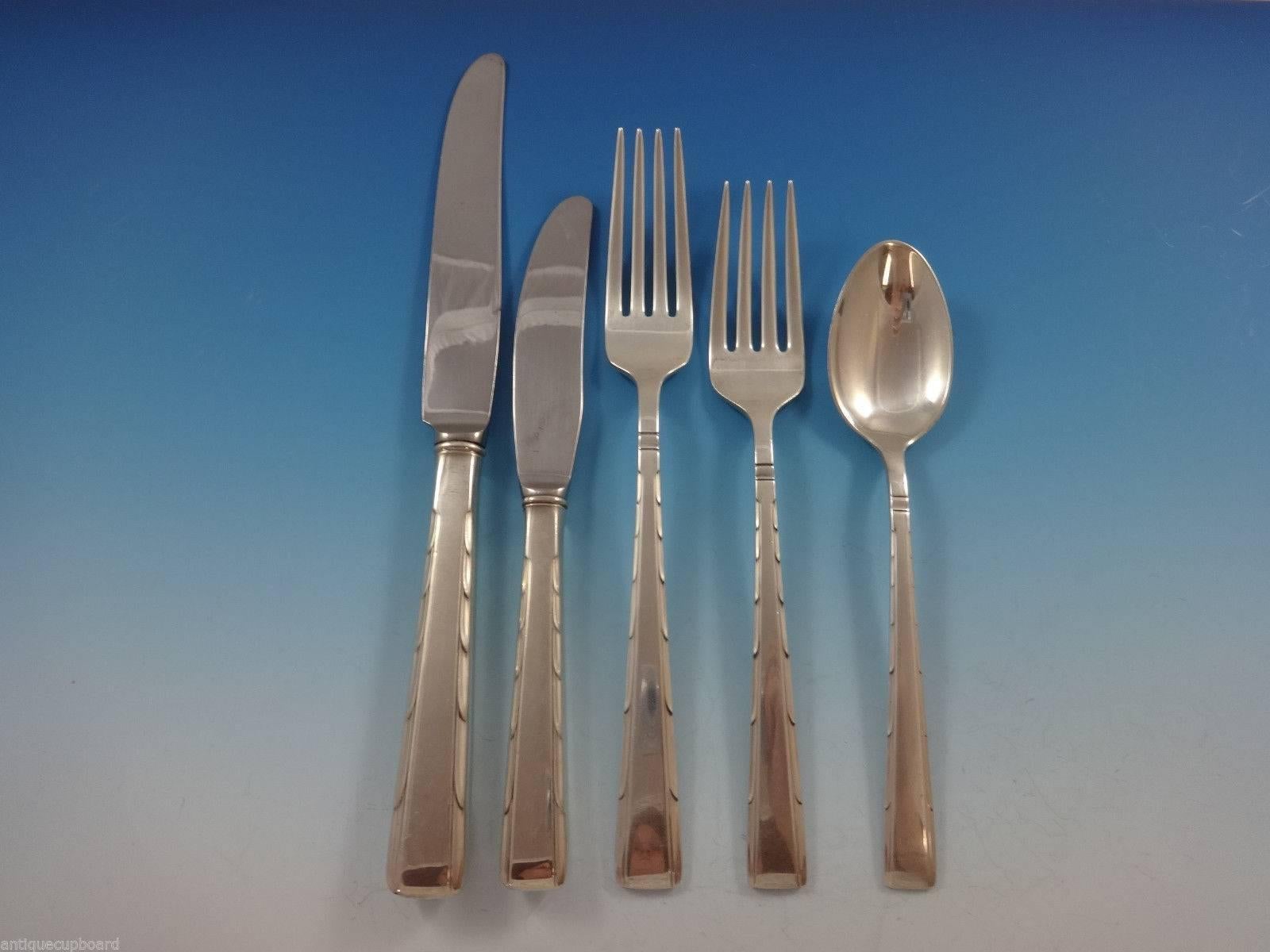 Beautiful Horizon by Easterling sterling silver Flatware set - 41 Pieces. This set includes: 

8 KNIVES, 8 7/8