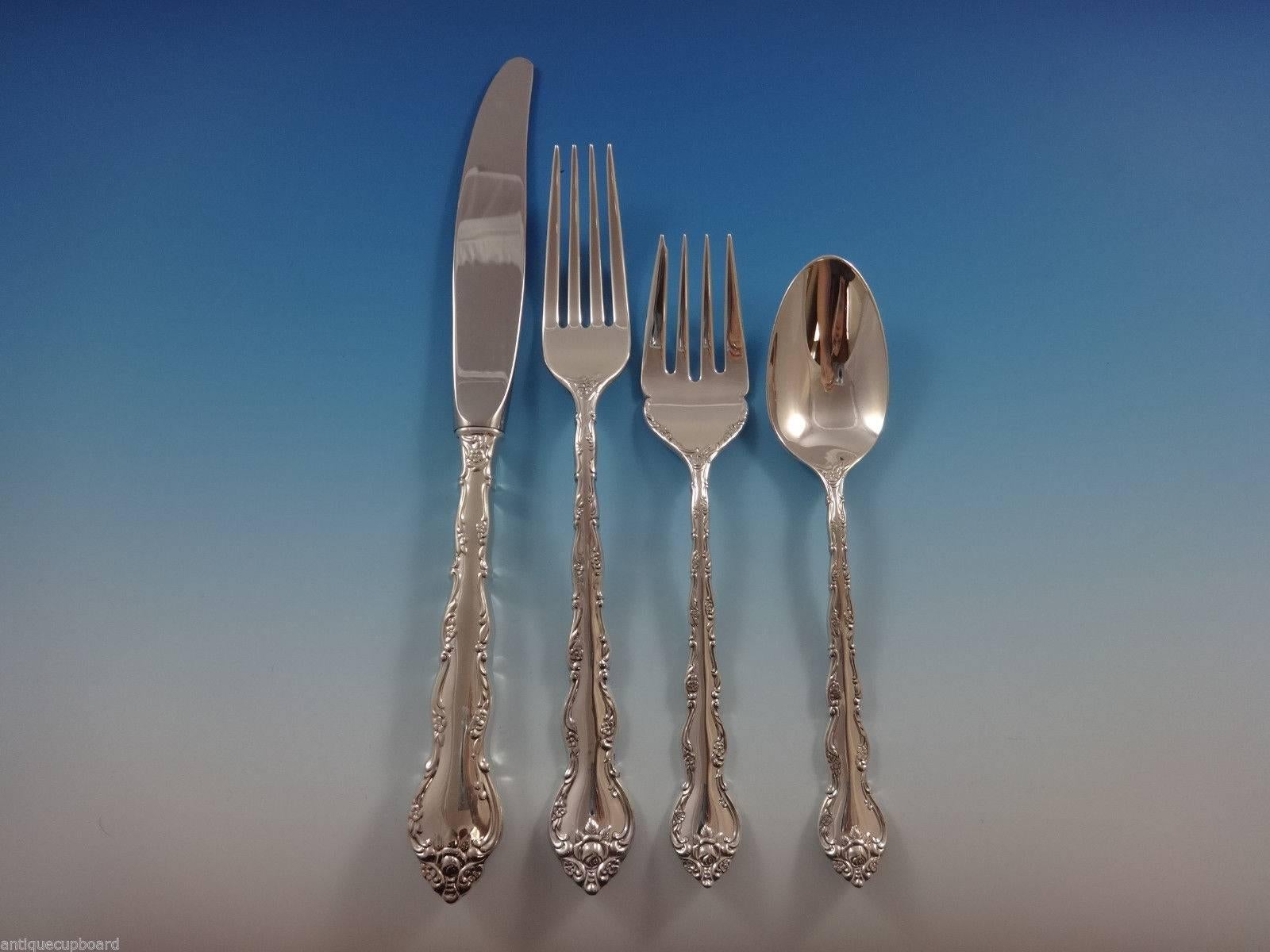 Feliciana by Wallace Sterling Silver Flatware Set for Eight Service 56 Pieces In Excellent Condition For Sale In Big Bend, WI