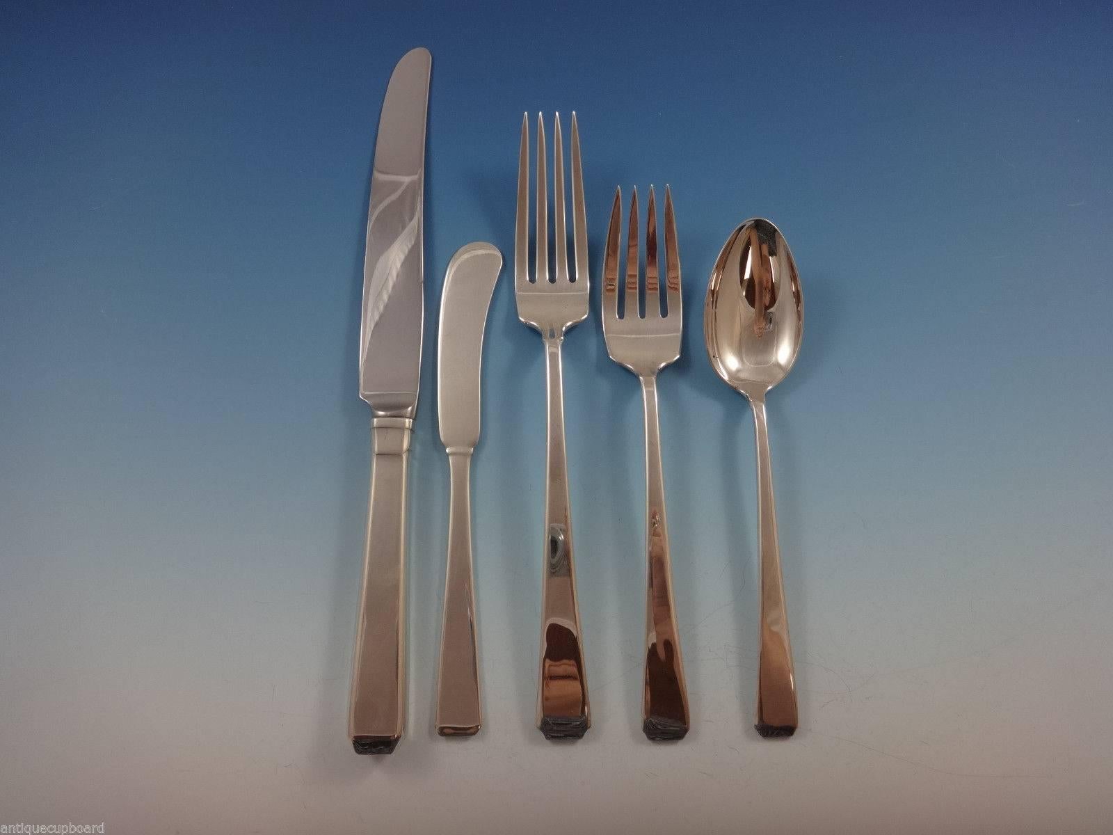 Stately in perfect proportion, this design is an elegant execution of form and function. Very unassuming in appearance yet every bit as formal as our other patterns, Craftsman’s unadorned surface displays the magnificence of high quality sterling