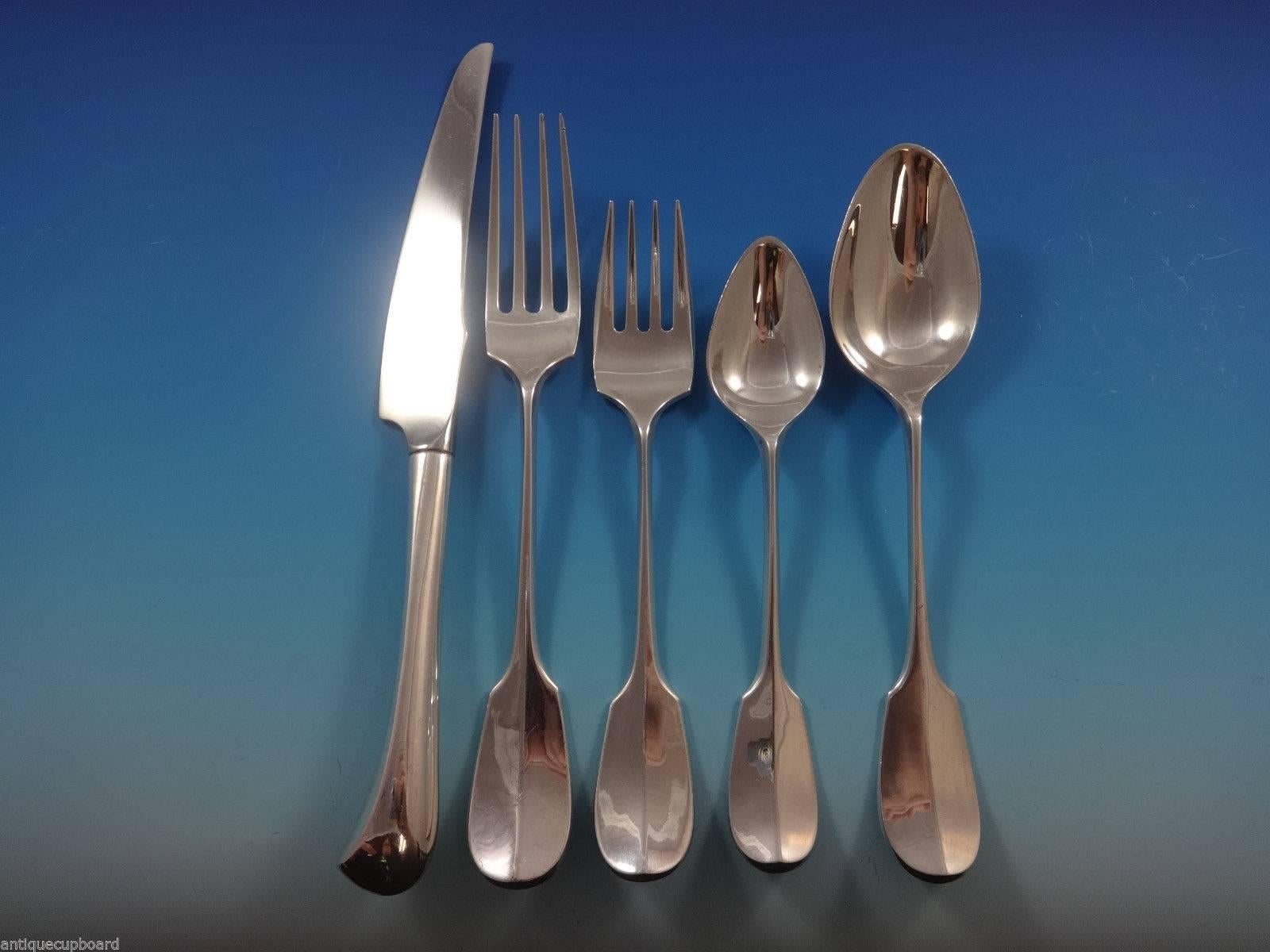 An impressive pattern “Smithsonian” is one of Stieff's heaviest sets of tableware. The design of this pattern is timeless.

Fabulous Smithsonian by Kirk-Stieff sterling silver flatware set, 62 pieces. This set includes:

12 dinner knives, 9