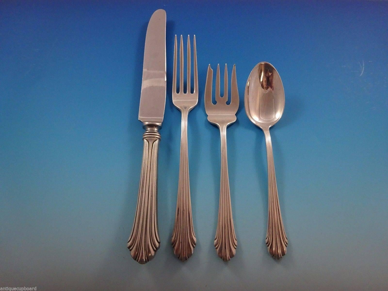Homewood by Kirk Stieff Sterling Silver Flatware Service for 12 Set 99 Pieces In Excellent Condition For Sale In Big Bend, WI