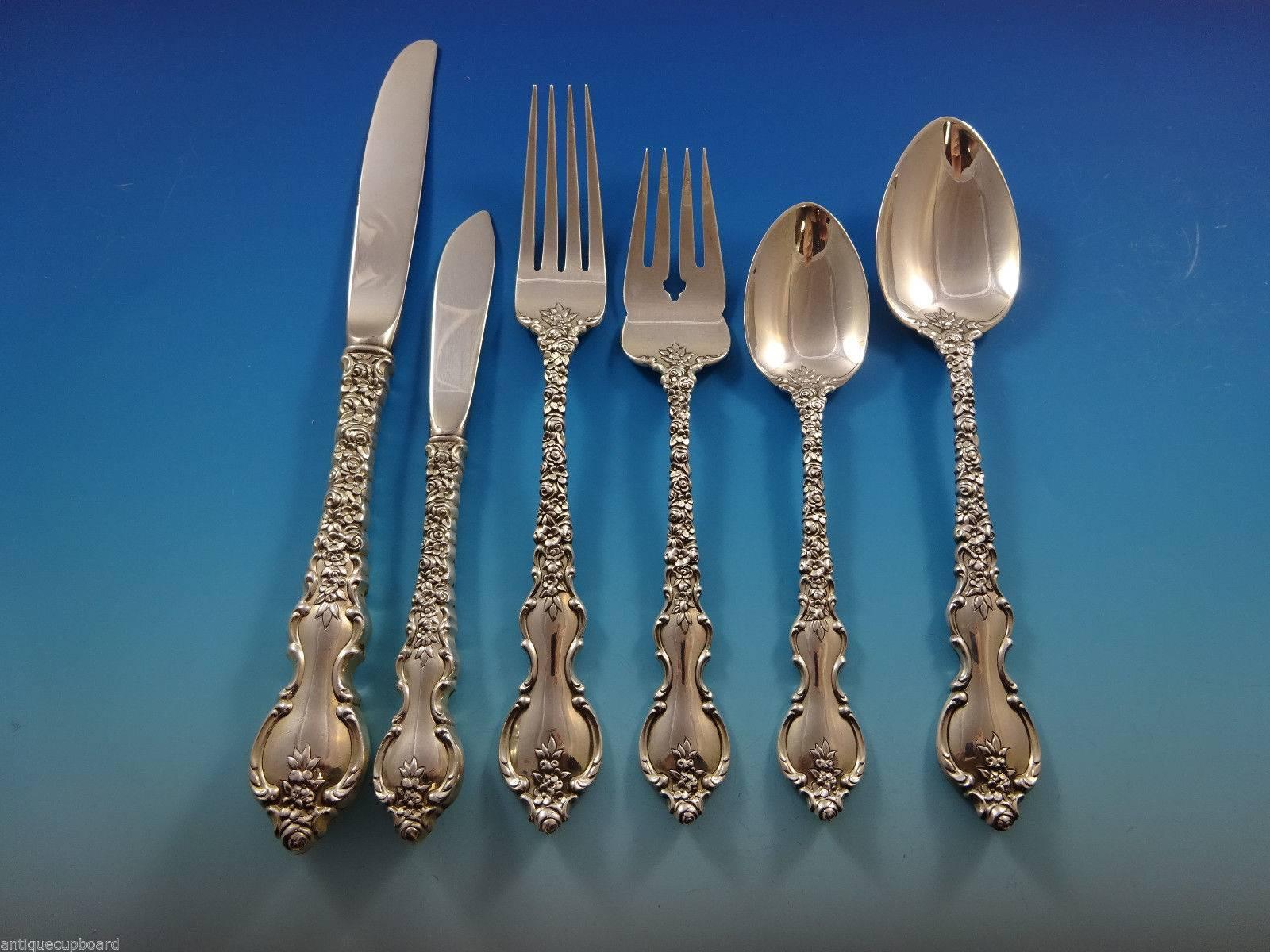 Gorgeous Du Barry by International sterling silver flatware set of 72 pieces. This desirable pattern is heavy and hard to find. This set includes:

12 knives, 9
