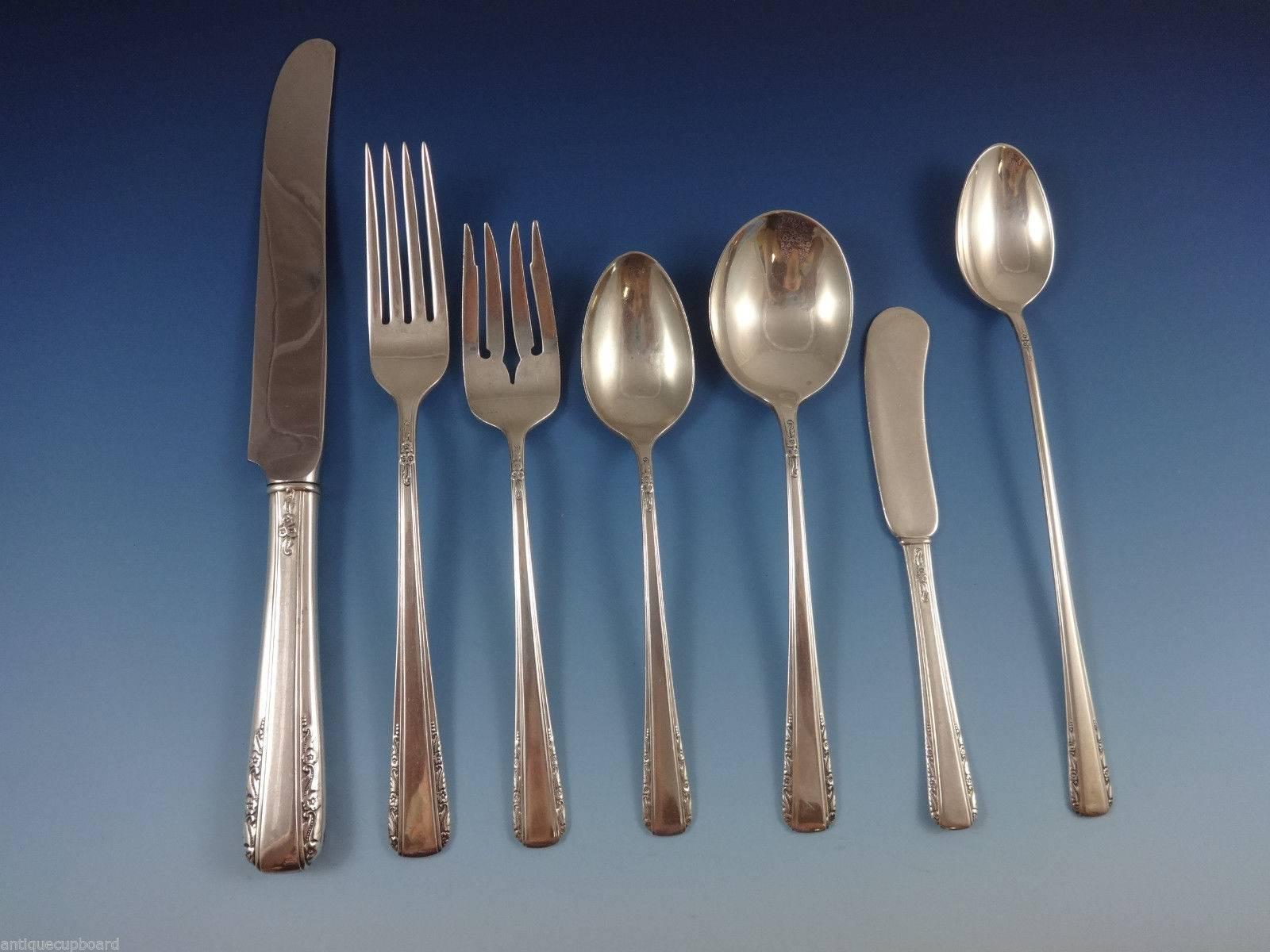 Set di posate Courtship by International Sterling Silver - 61 pezzi. Questo set comprende: 
8 COLTELLI, 9 1/8