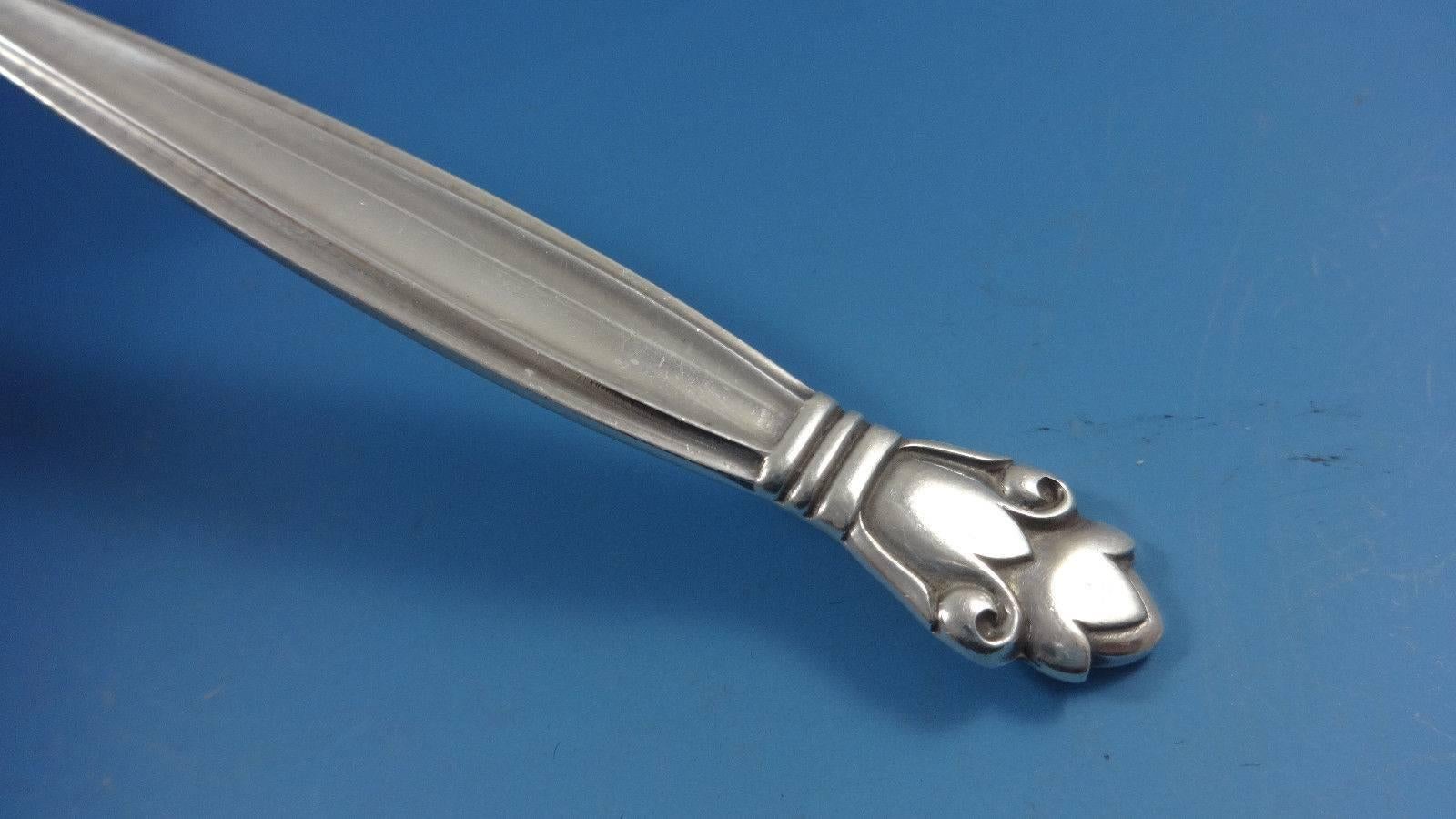 Set di posate in argento sterling Copenhagen by Manchester - 41 pezzi. Questo modello ha un design in stile scandinavo. 

Questo set comprende:

Otto coltelli, 8 3/4