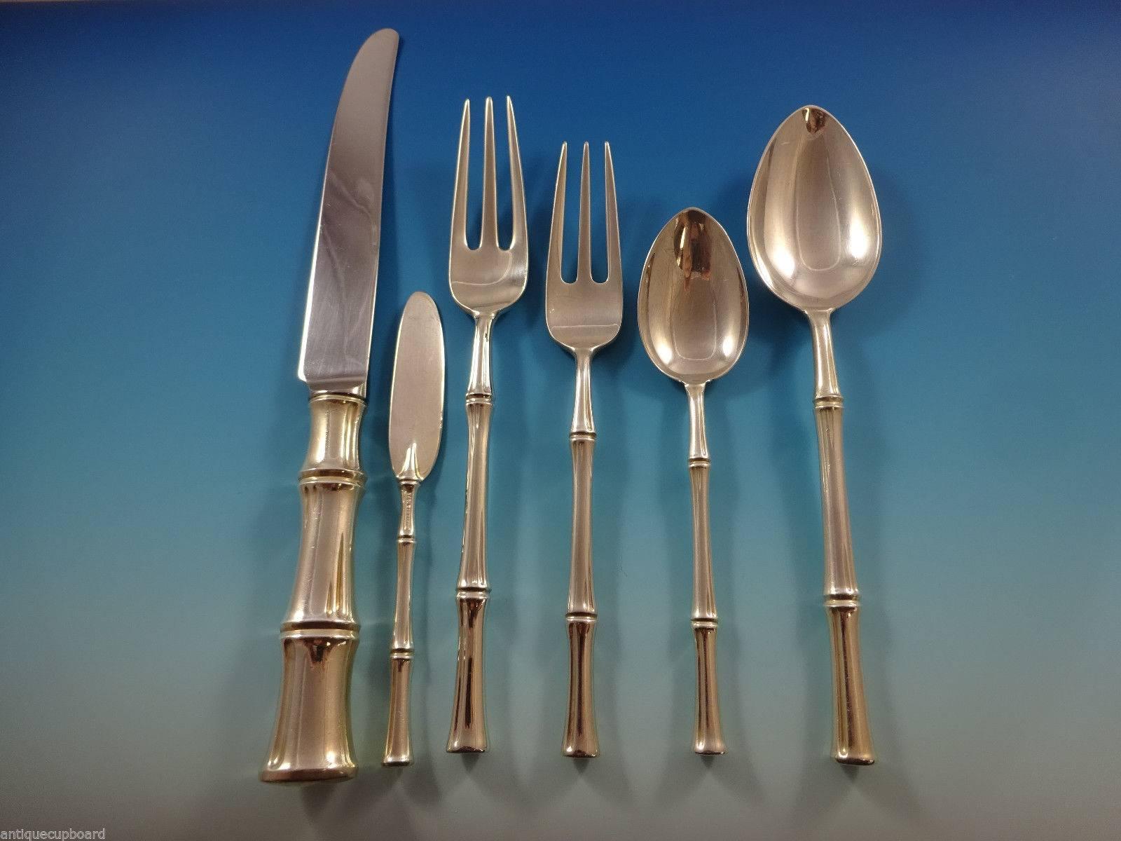 Introduced in 1961, Bamboo was designed by Tiffany’s then-Design Director, Van Day Truex. In 1965, Bamboo won the International Design Award for silver. Its simplicity and character have made it a favorite for modern table settings, but the thematic