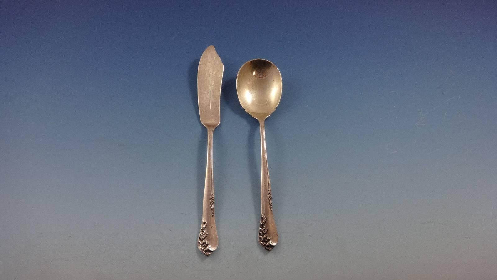 Engagement by Oneida Sterling Silver Flatware Set Service 64 Pieces For Sale 1