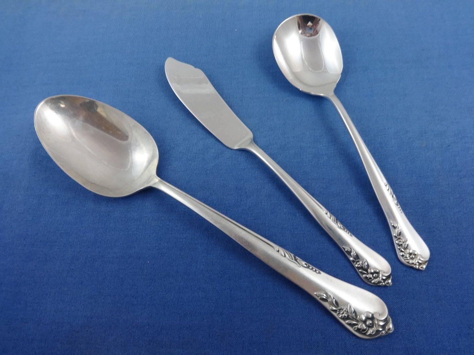 Mid-20th Century Engagement by Oneida Sterling Silver Flatware Set Service 51 Pieces For Sale
