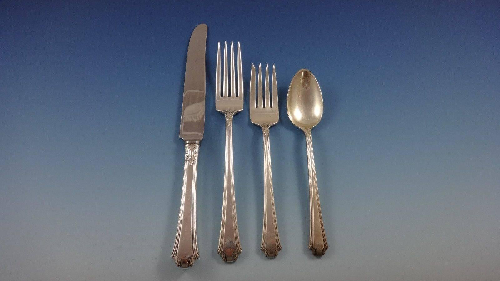 Georgian Colonial by Wallace Sterling Silver Dinner Flatware Set Service 108 Pcs In Excellent Condition For Sale In Big Bend, WI