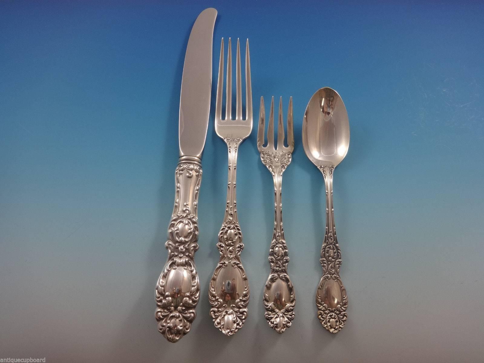 Lucerne by Wallace sterling silver dinner and luncheon size flatware set of 64 pieces. This set includes:

Eight dinner size knives, 9 3/4