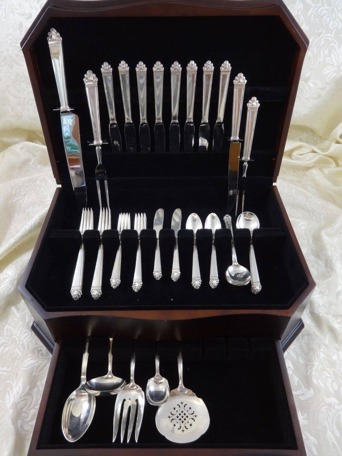 Bellissimo set di posate in argento sterling Juliana by Watson Silver da 57 pezzi. Questo set comprende:

Otto coltelli, 9