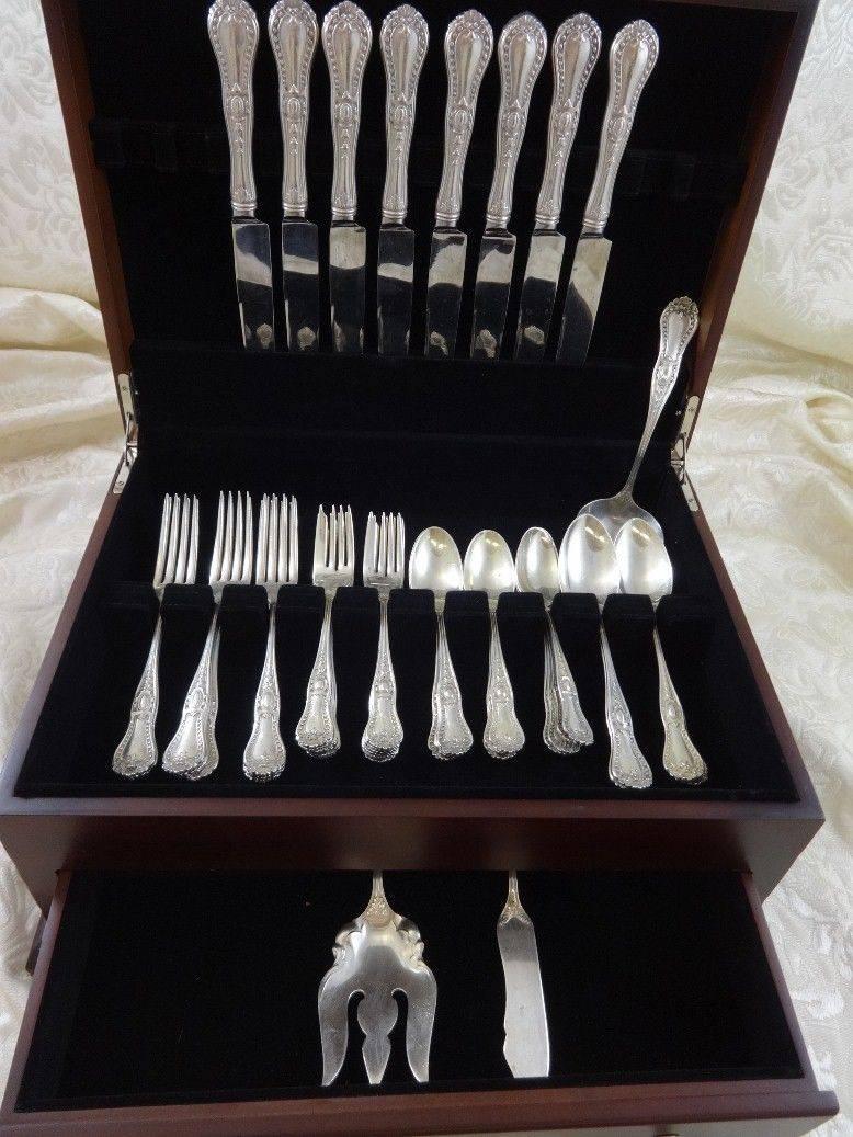 Pesa (Mexico) sterling silver dinner size flatware set of 47 pieces. This set includes:

Eight dinner size knives, 9 3/4