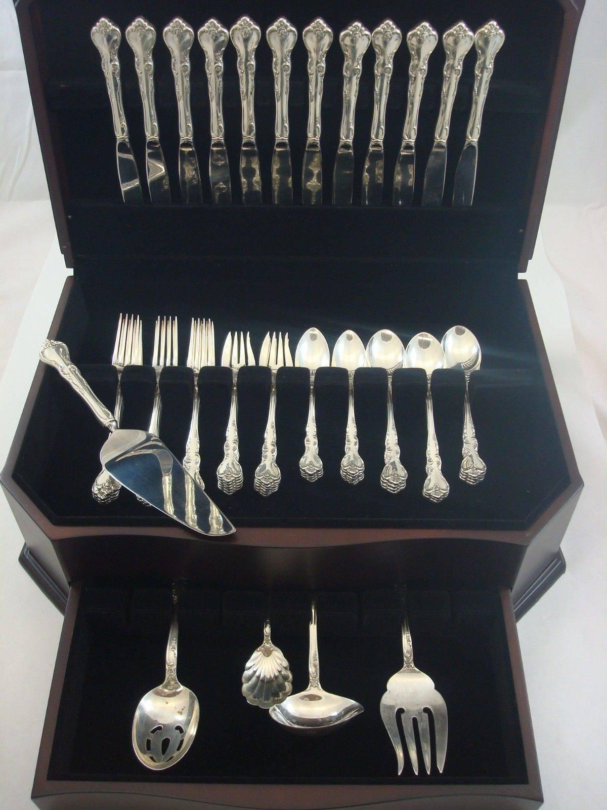 Savannah by Reed & Barton sterling silver flatware set of 65 pieces. This set includes:

12 knives, 9 1/8