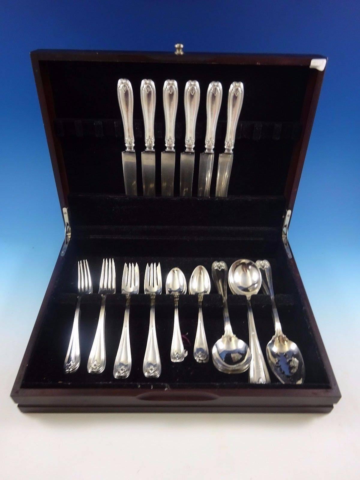 Colonial by Tiffany Sterling Silver flatware set - 32 pieces. Great starter set! This set includes: 6 Knives, 9