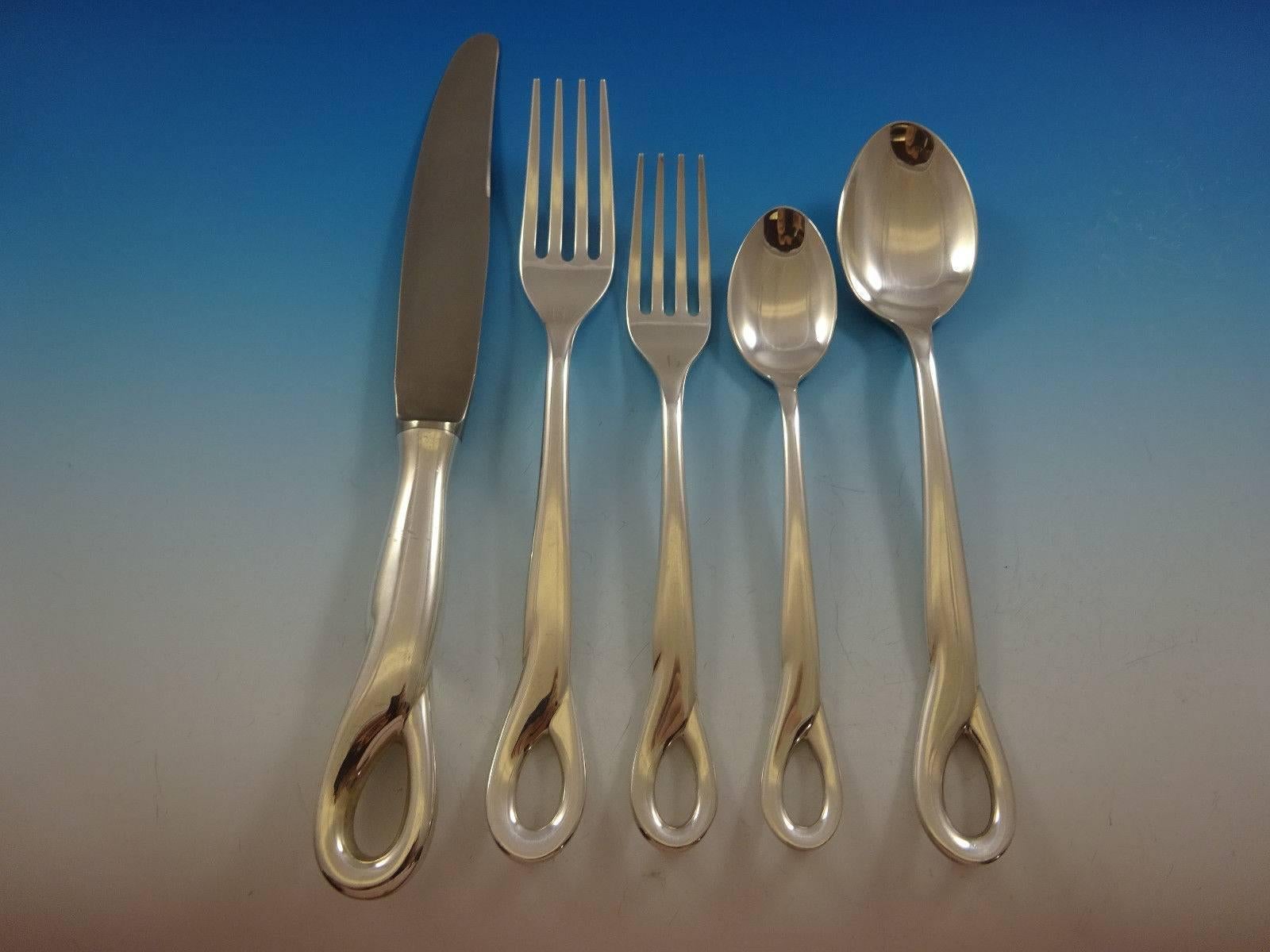 Padova by Tiffany & Co. Sterling Silver flatware set - 117 pieces. This set includes:

12 Dinner Size Knives, 9 1/2"
12 Dinner Size Forks, 7 7/8"
12 Salad Forks, 6 7/8"
6 Teaspoons, 6 1/4"
12 Place Soup Spoons, 7 1/2"
12
