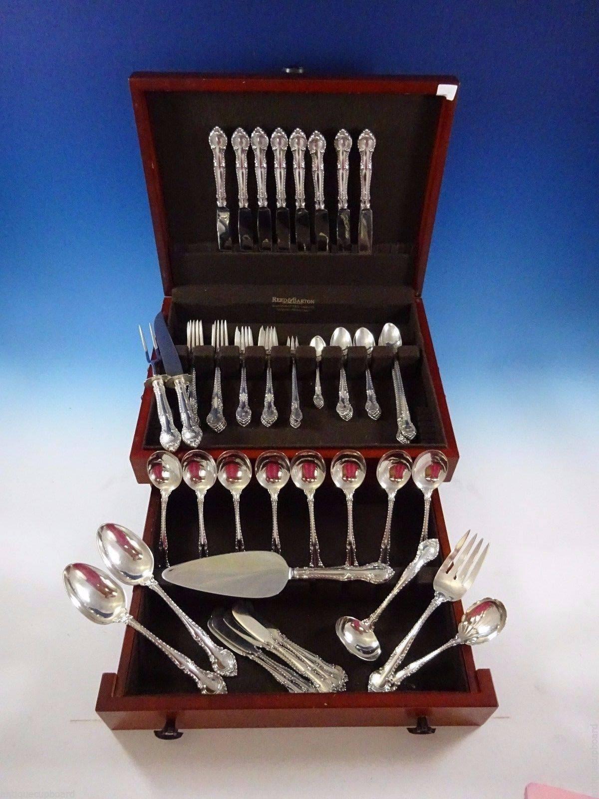 Beautiful English Gadroon by Gorham sterling silver flatware set of 80 pieces. 

This set includes:

Eight knives, 9