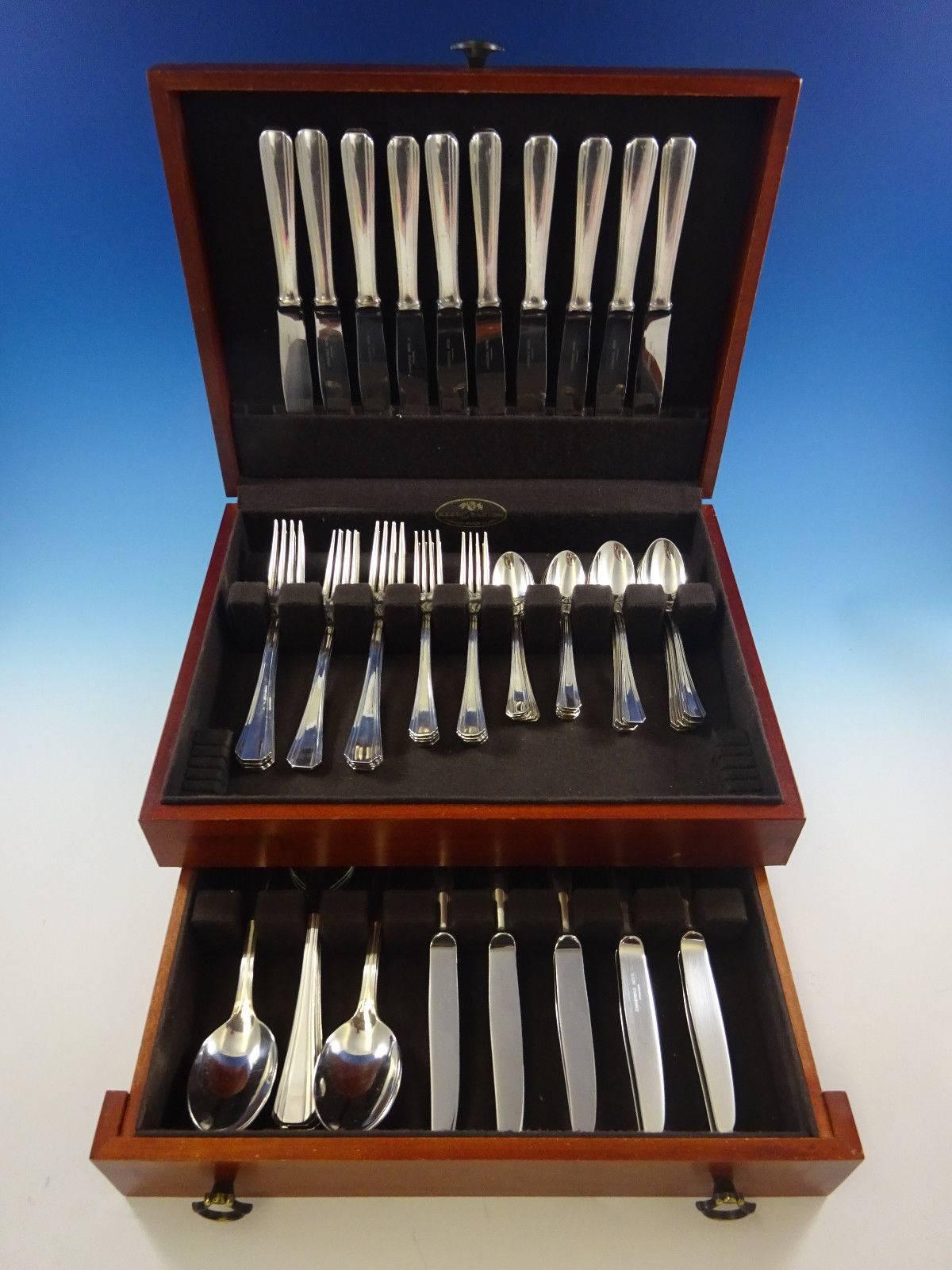 Palme (hotelware) by Christofle France silver plate dinner size flatware set of 70 pieces.

This set includes:
 
 
Ten dinner knives, 9 7/8