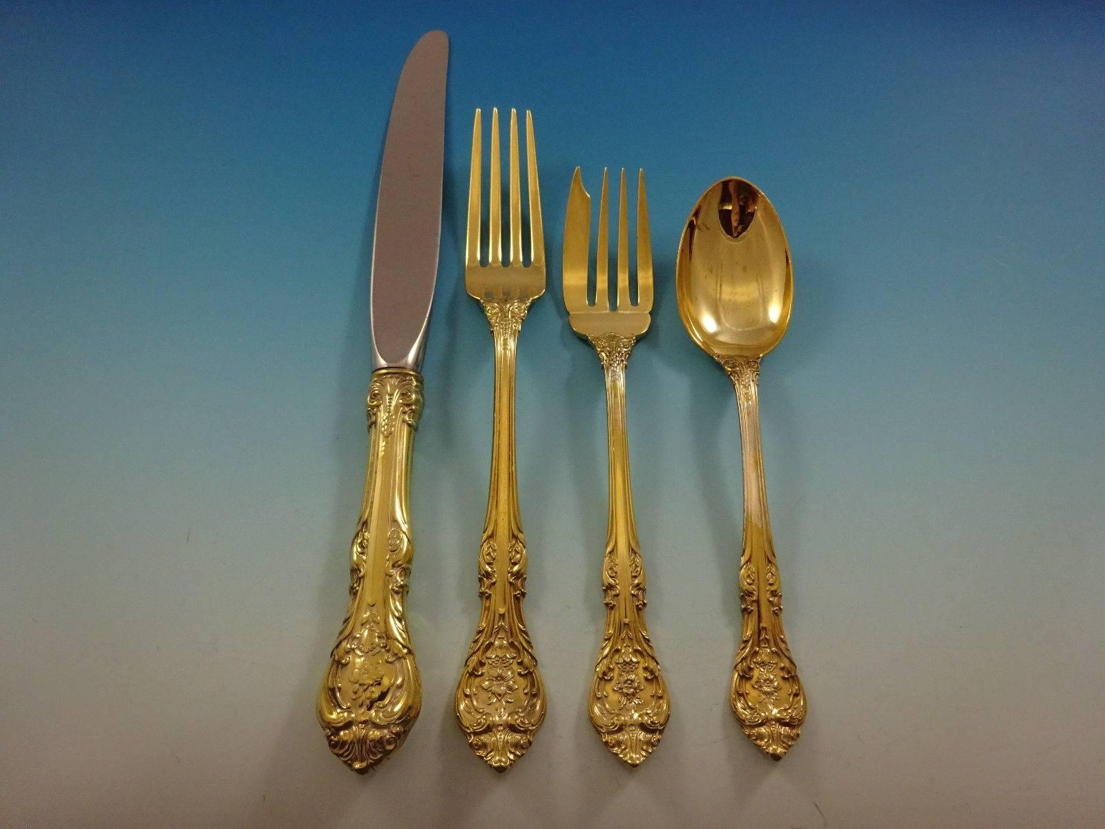 Add some luxe to your life with this fabulous King Edward Gold by Gorham Sterling Silver flatware set - 32 pieces.  This set is vermeil (completely gold-washed) and includes: 

8 Knives, 8 7/8