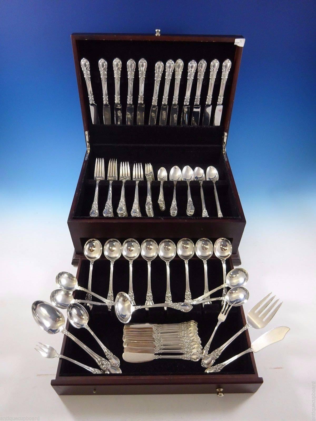 Large American Victorian by Lunt sterling silver flatware set for 12 - 115 pieces. 

This set includes:

12 knives, 8 3/4