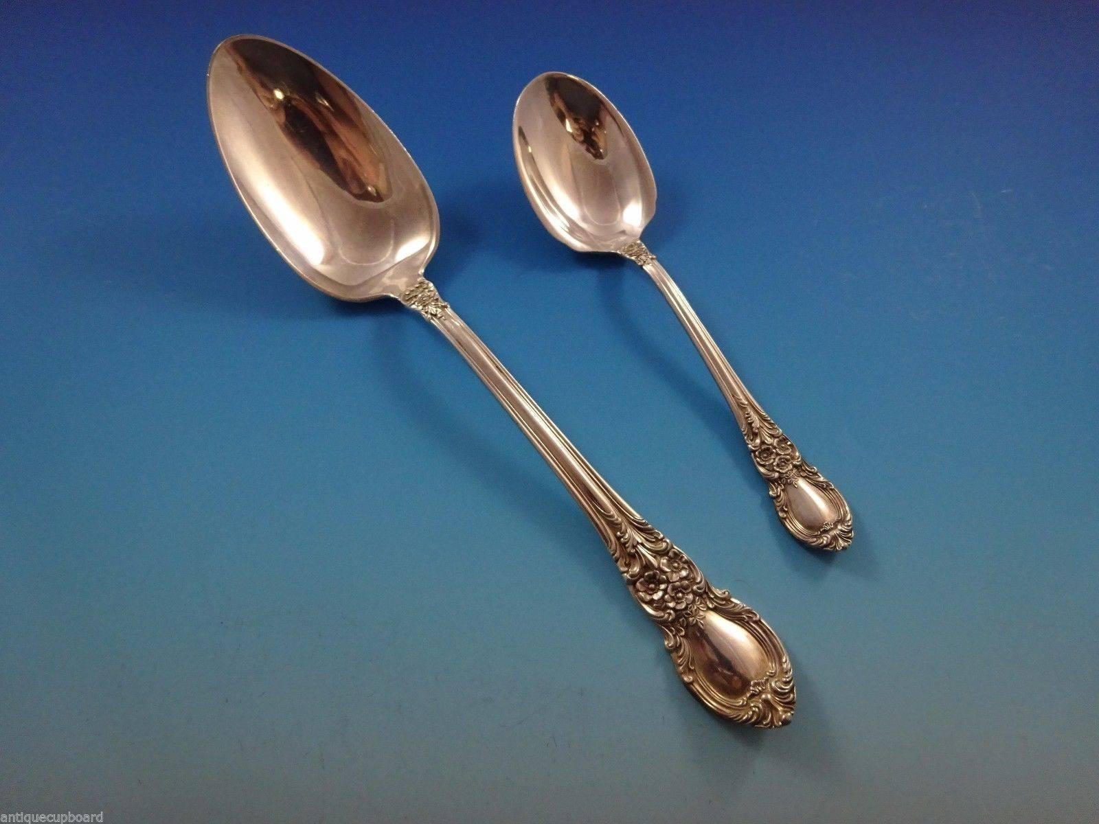 American Victorian by Lunt Juego de Cubiertos de Plata de Ley 12 Servicios Almuerzo 115 Piezas siglo XX en venta