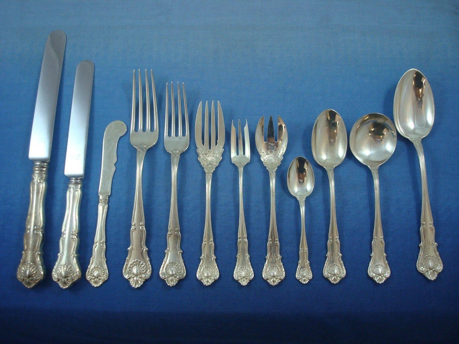 New Queens by Durgin Sterling Silver Flatware Service Set of Eight In Excellent Condition In Big Bend, WI