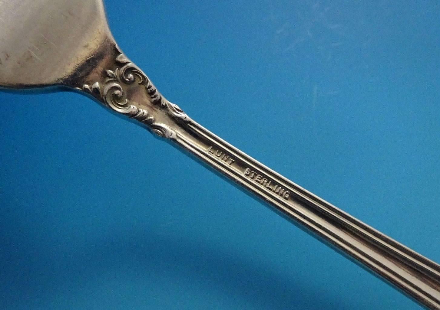 Argent sterling Ensemble de couverts en argent sterling pour 8 services, 51 pièces, American Victorian par Lunt en vente