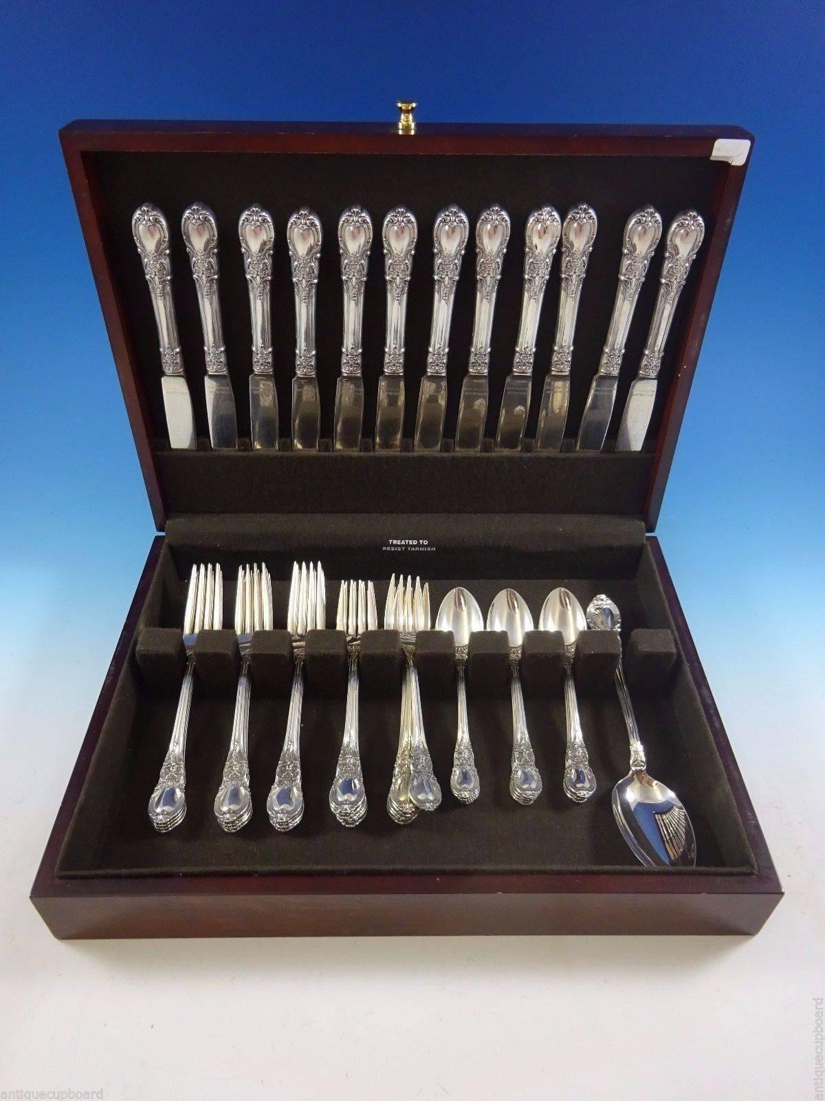 American Victorian by Lunt sterling silver flatware set of 49 Pieces includes:

12 regular knives, 8 5/8