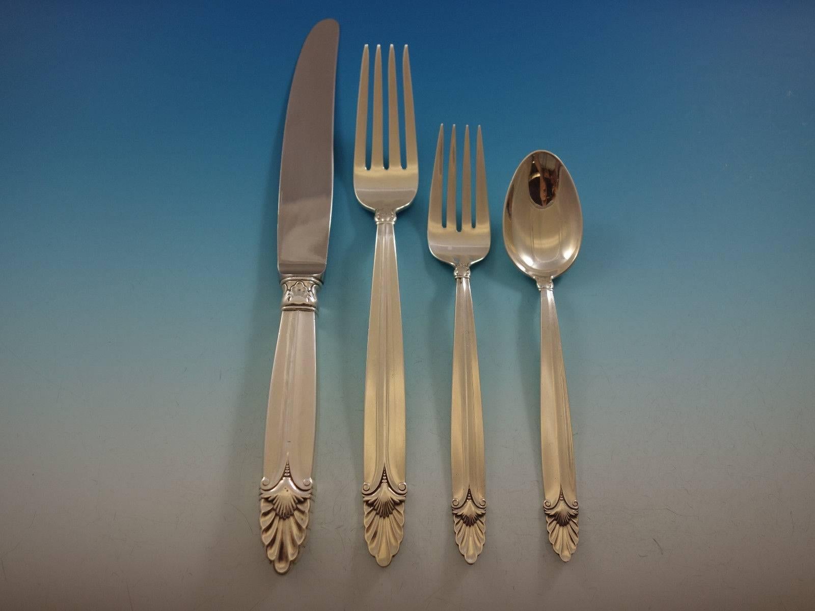 Empress by International Sterling Silver Flatware Set 12 Service 105 Pcs Dinner In Excellent Condition For Sale In Big Bend, WI