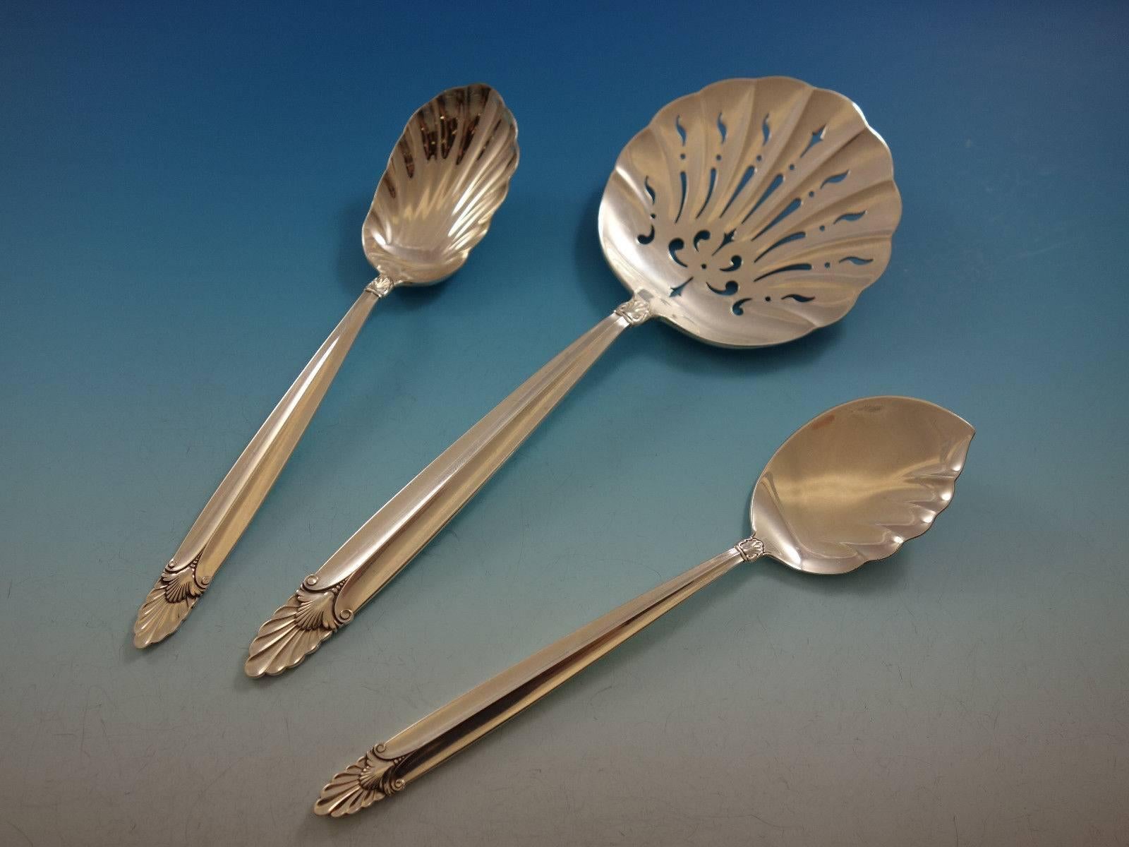 Ensemble de couverts en argent sterling 12 services 105 pièces dîner Empress by International en vente 2