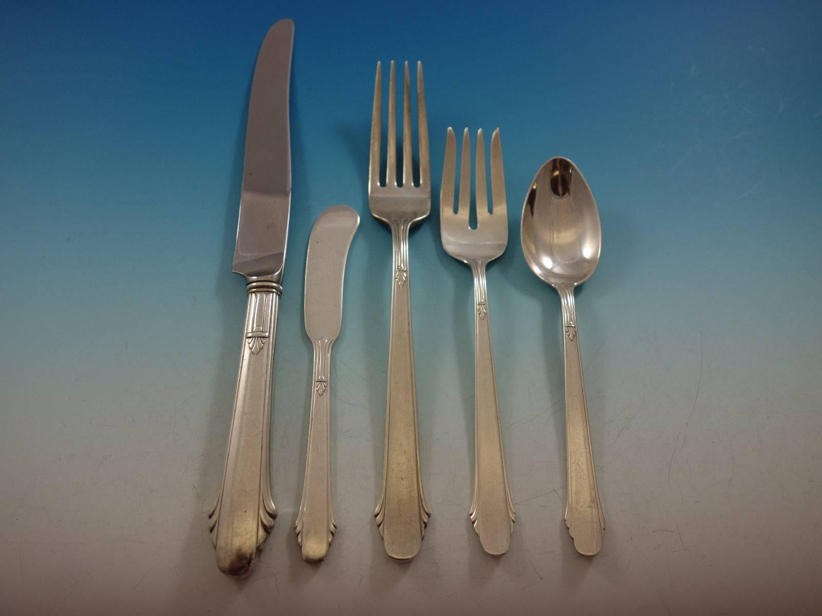 Hunt Club, Durgin Sterling Silver Flatware Set Eight Service 44 Pcs Dinner Size In Excellent Condition For Sale In Big Bend, WI