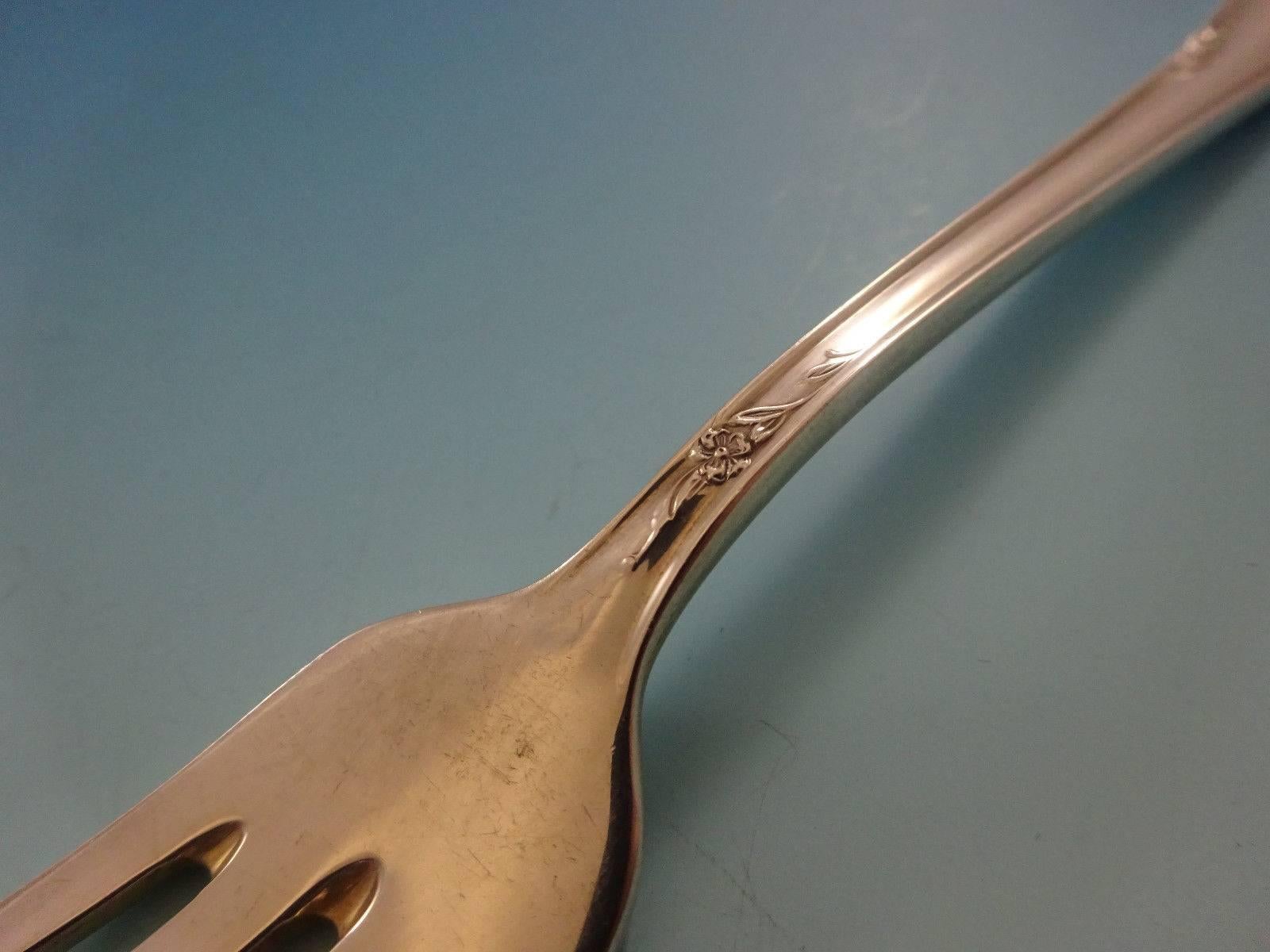 Ensemble de couverts en argent sterling 12 services 63 pièces Dancing Flowers par Reed & Barton en vente 3