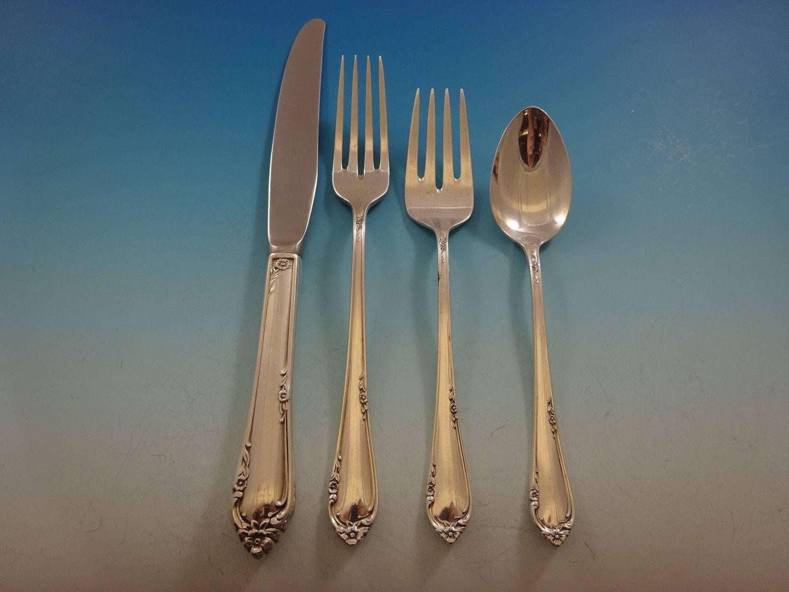 Ensemble de couverts en argent sterling 12 services 63 pièces Dancing Flowers par Reed & Barton Excellent état - En vente à Big Bend, WI